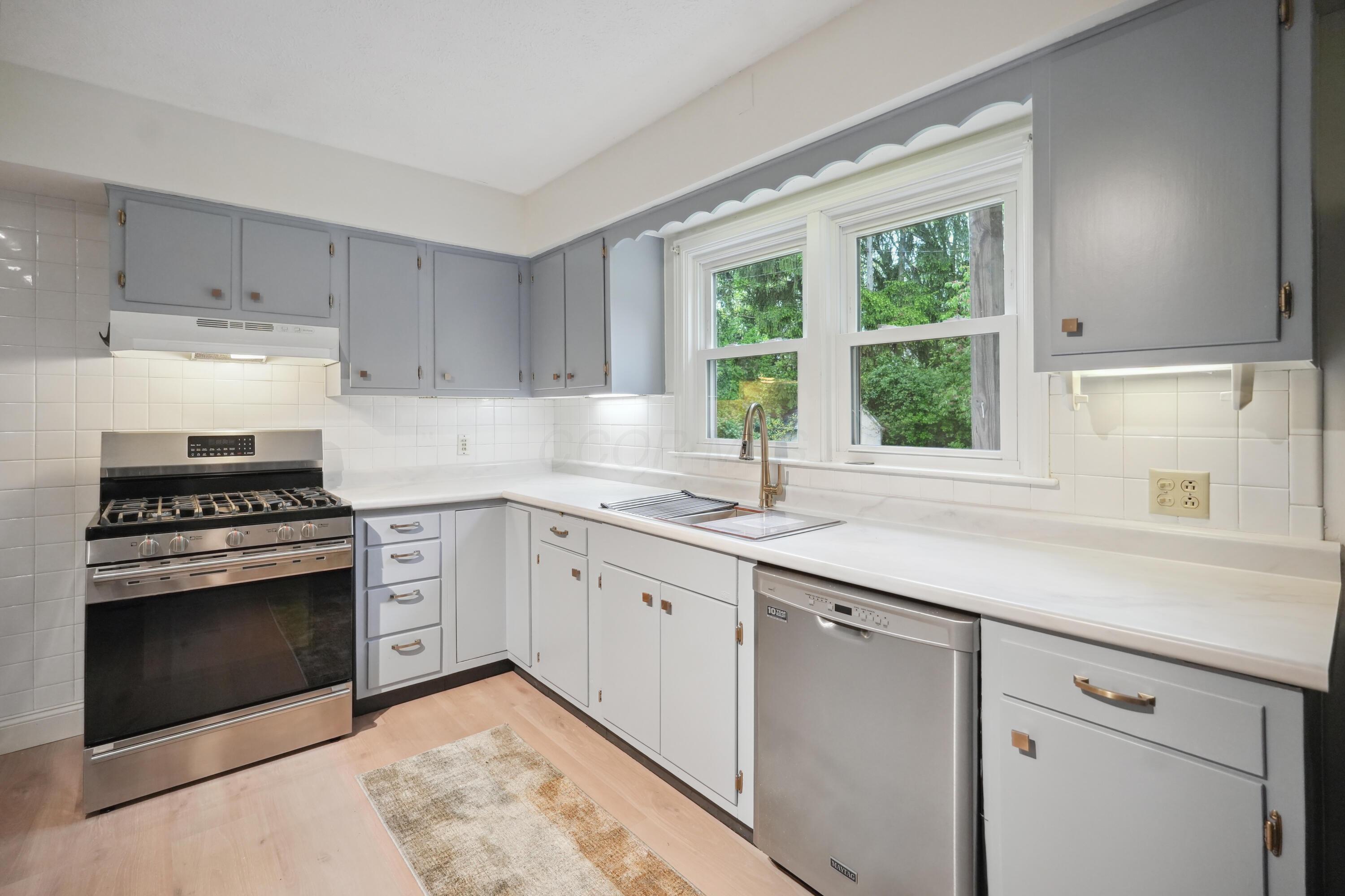 708 Barnard Avenue Property Photo 12