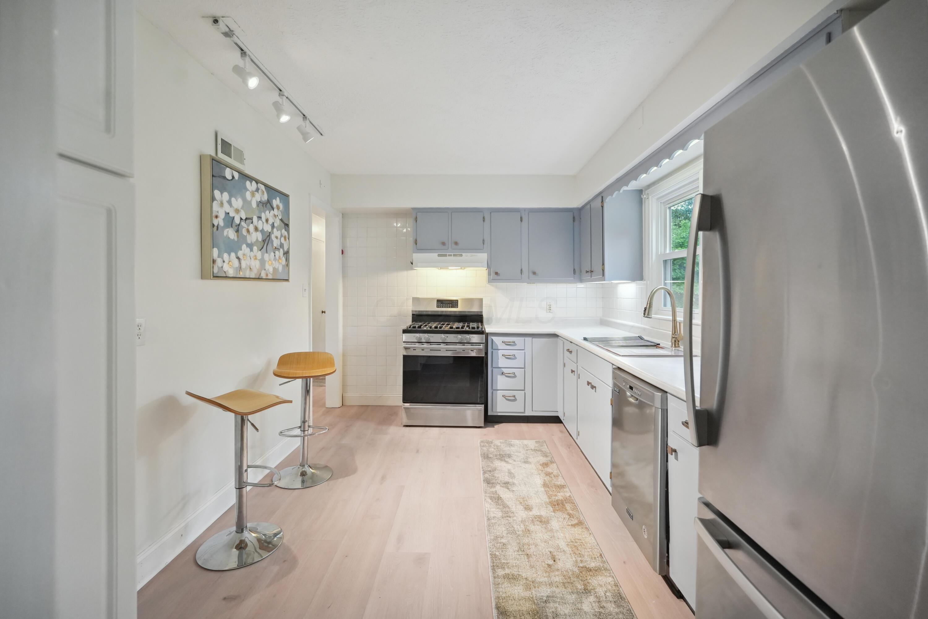 708 Barnard Avenue Property Photo 13