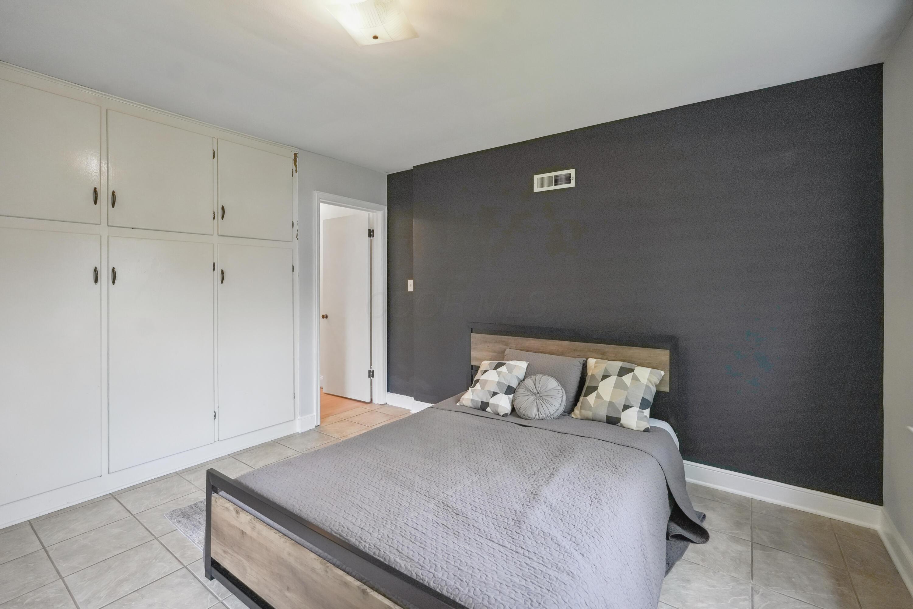 708 Barnard Avenue Property Photo 16