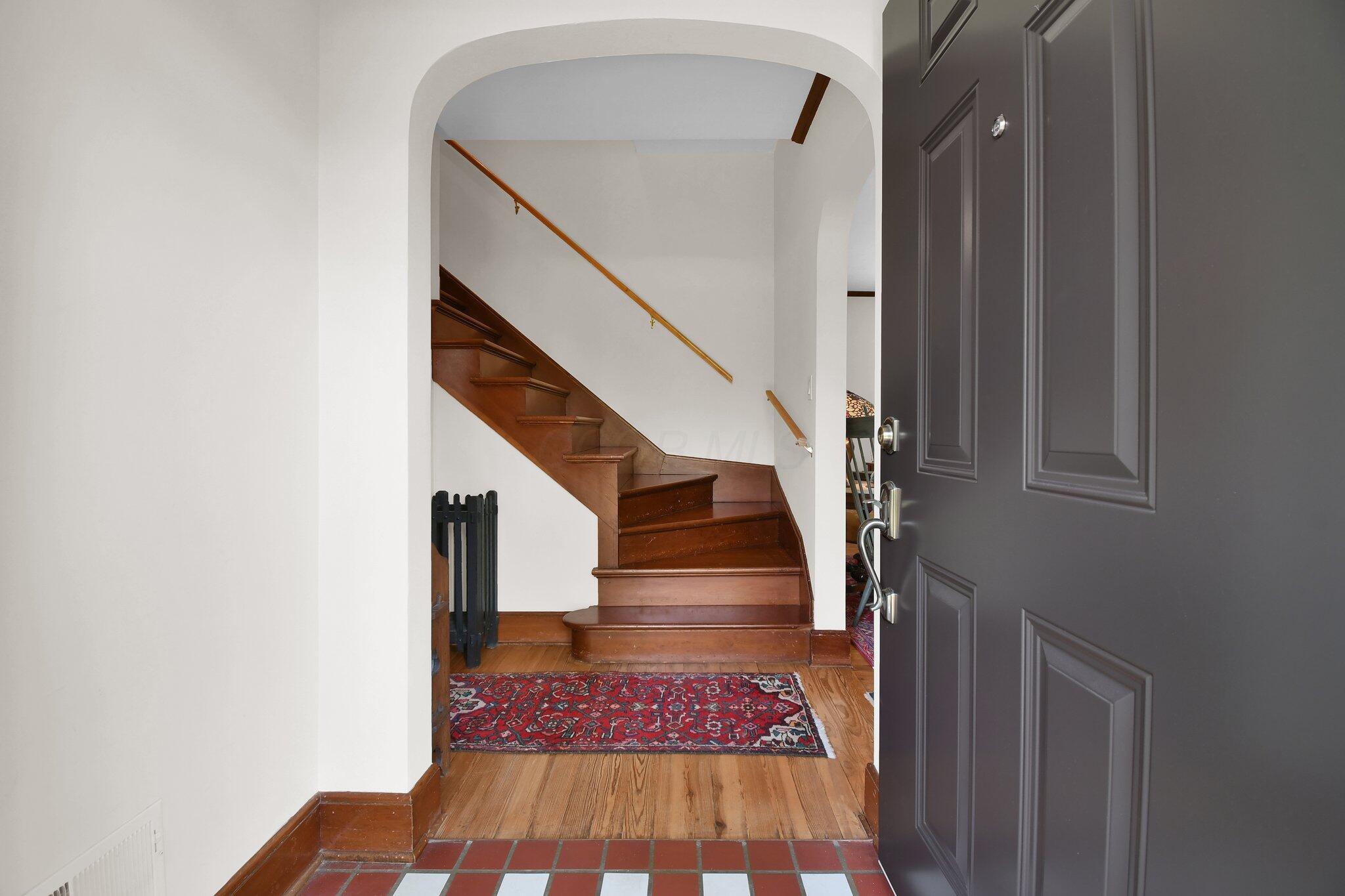 623 Woodhill Road Property Photo 2