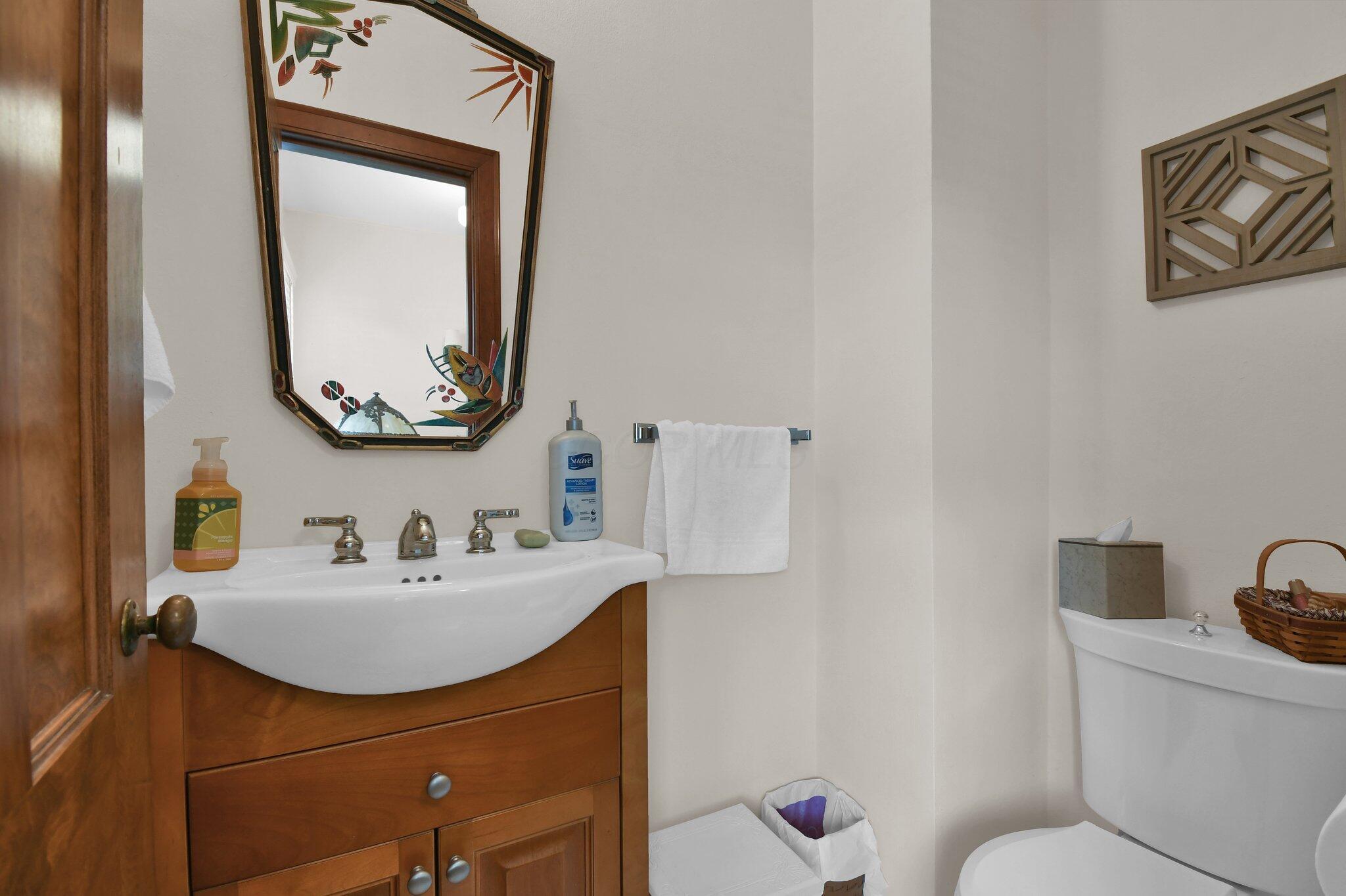 623 Woodhill Road Property Photo 3