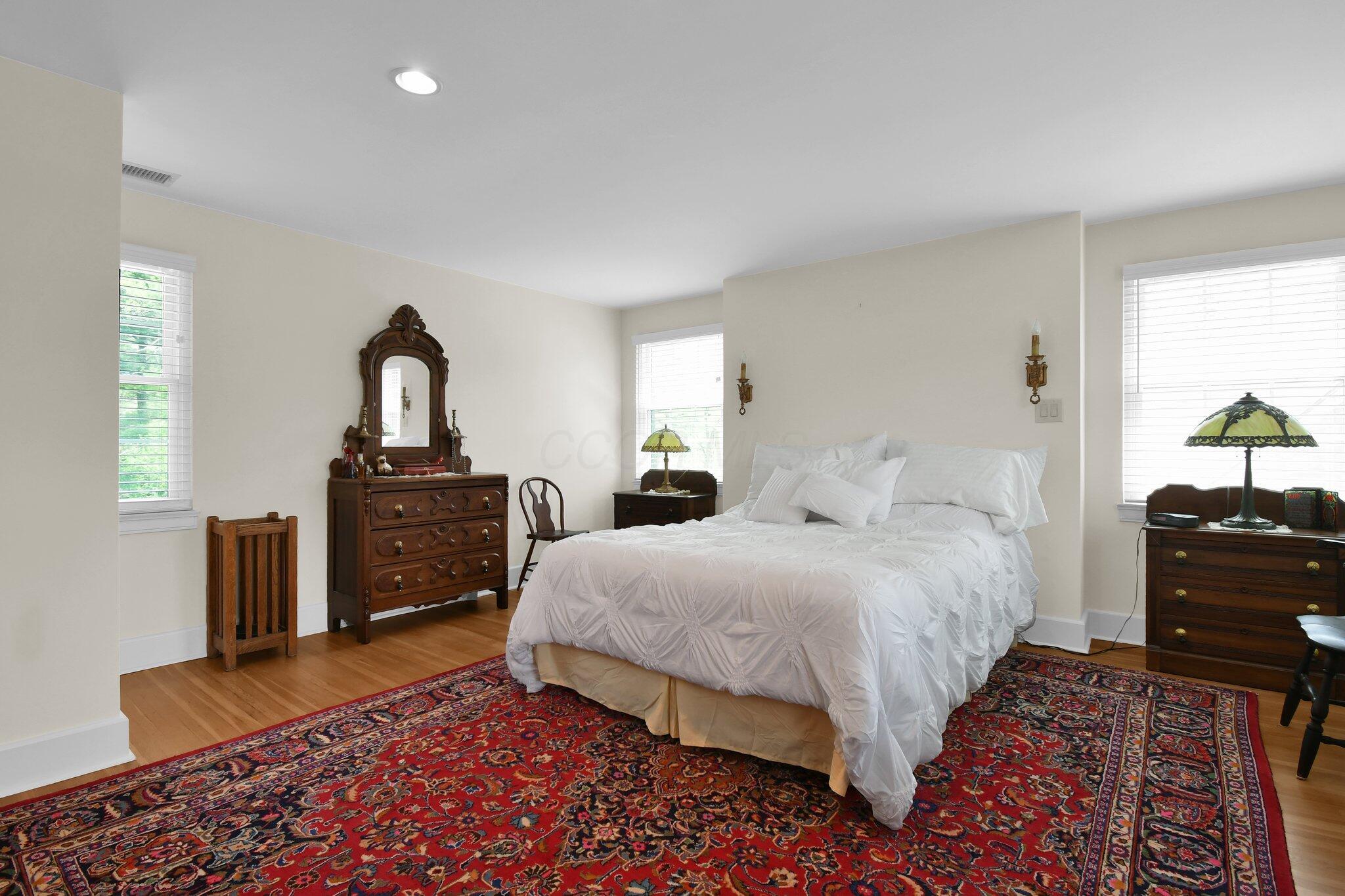 623 Woodhill Road Property Photo 15