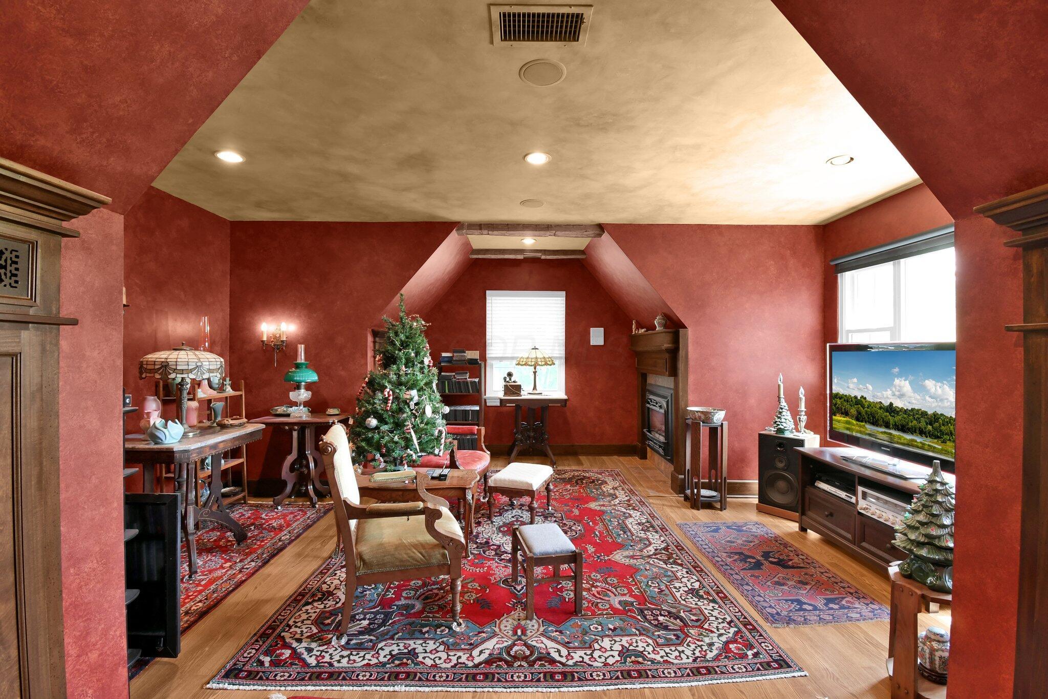 623 Woodhill Road Property Photo 21
