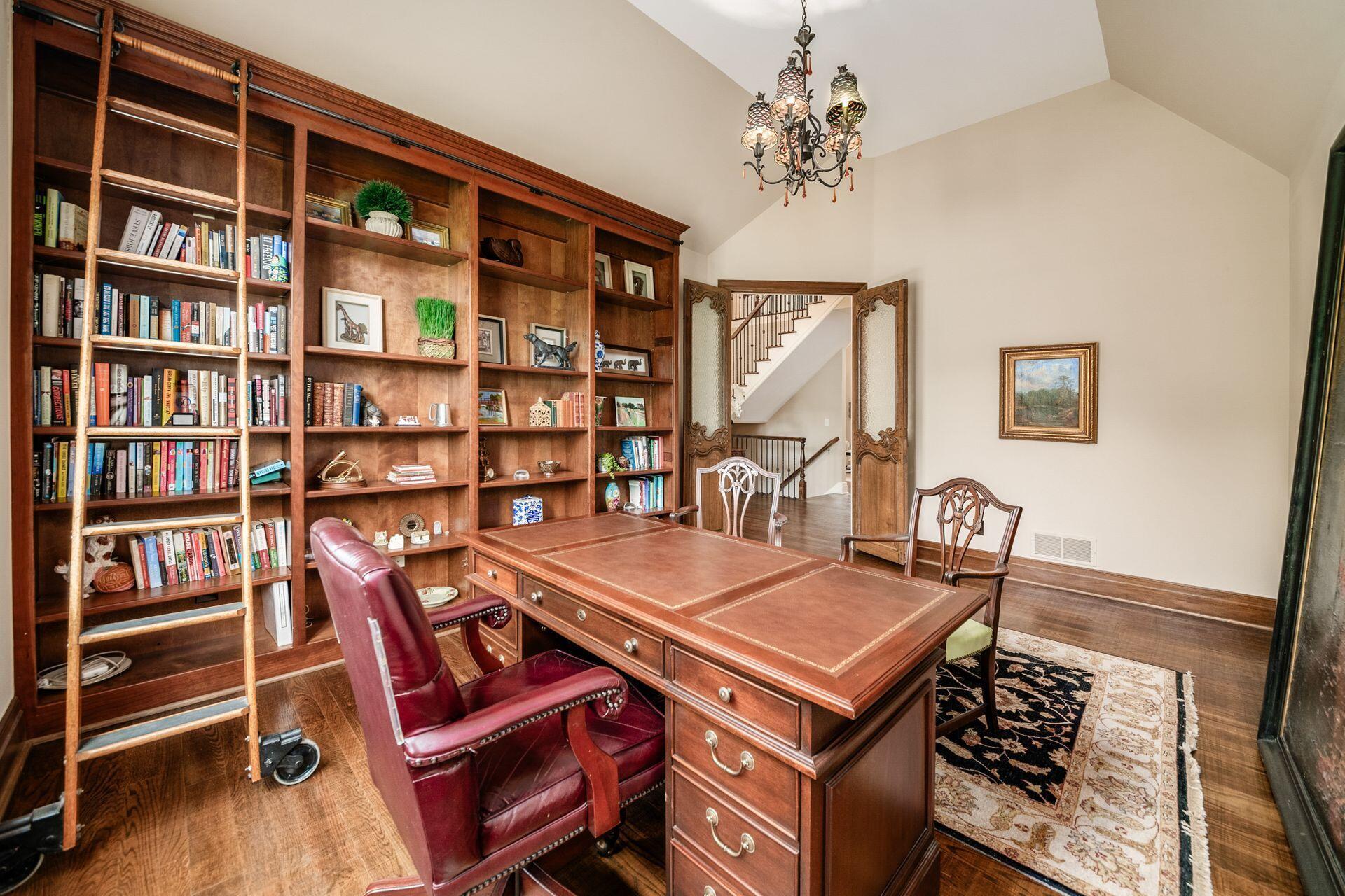 6835 Macneil Drive Property Photo 17