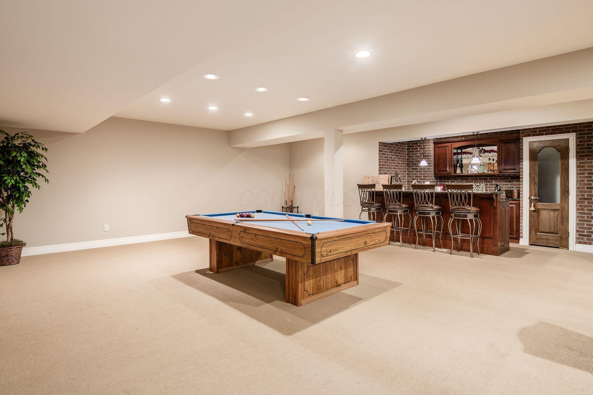 6835 Macneil Drive Property Photo 43
