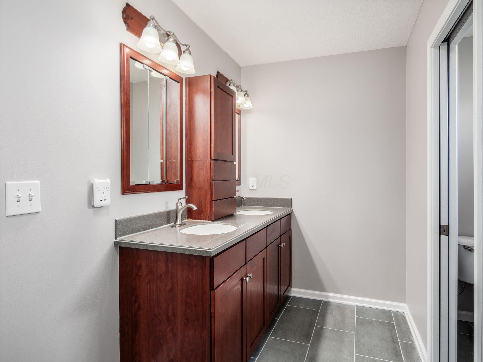225 Winter Hill Place Property Photo 20