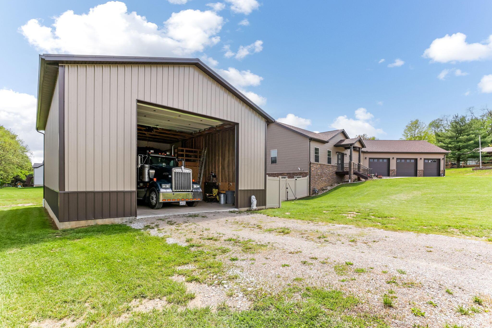 1885 Greenbriar Way Property Photo 26