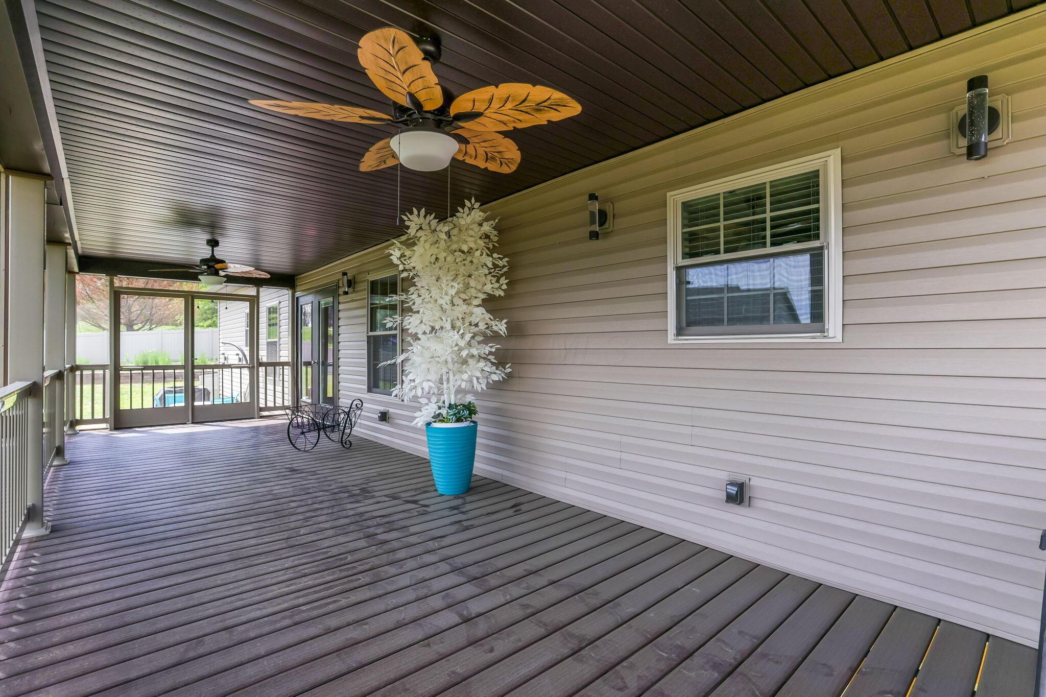1885 Greenbriar Way Property Photo 34