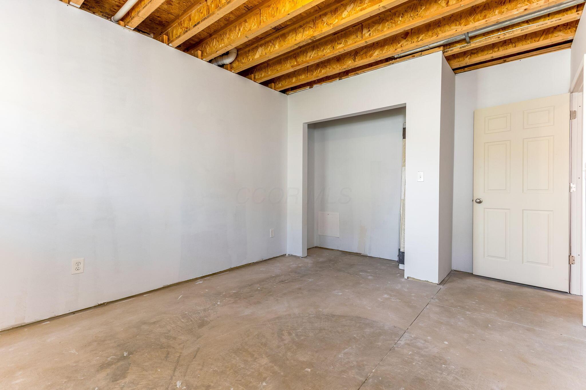 1885 Greenbriar Way Property Photo 38
