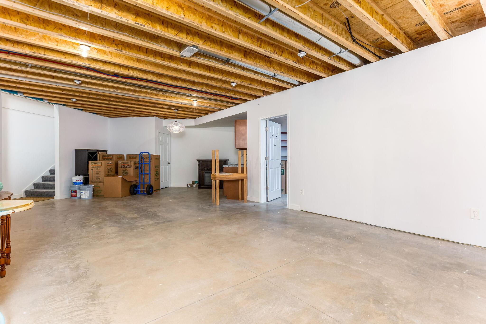 1885 Greenbriar Way Property Photo 42
