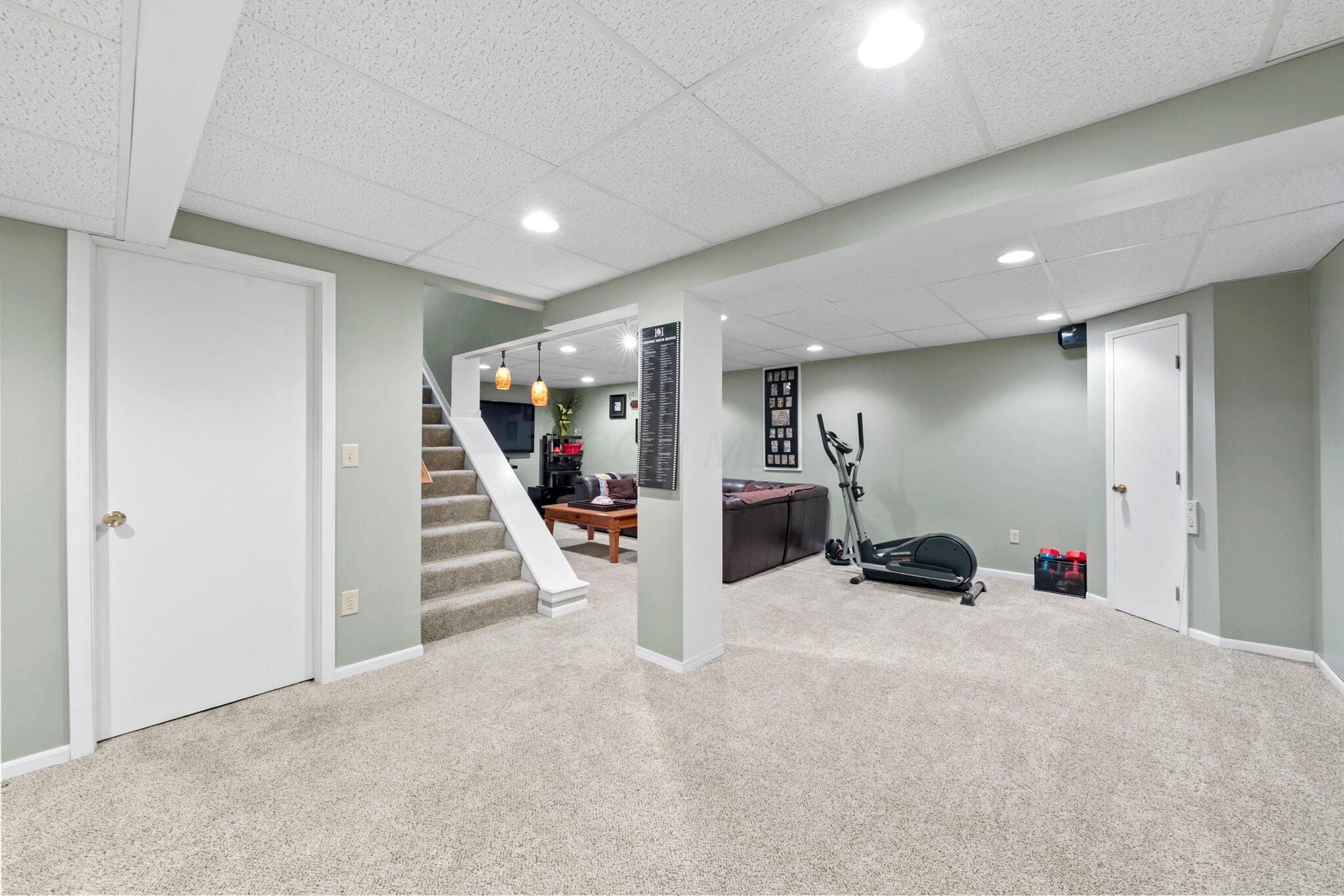 2556 Cowall Drive Property Photo 30