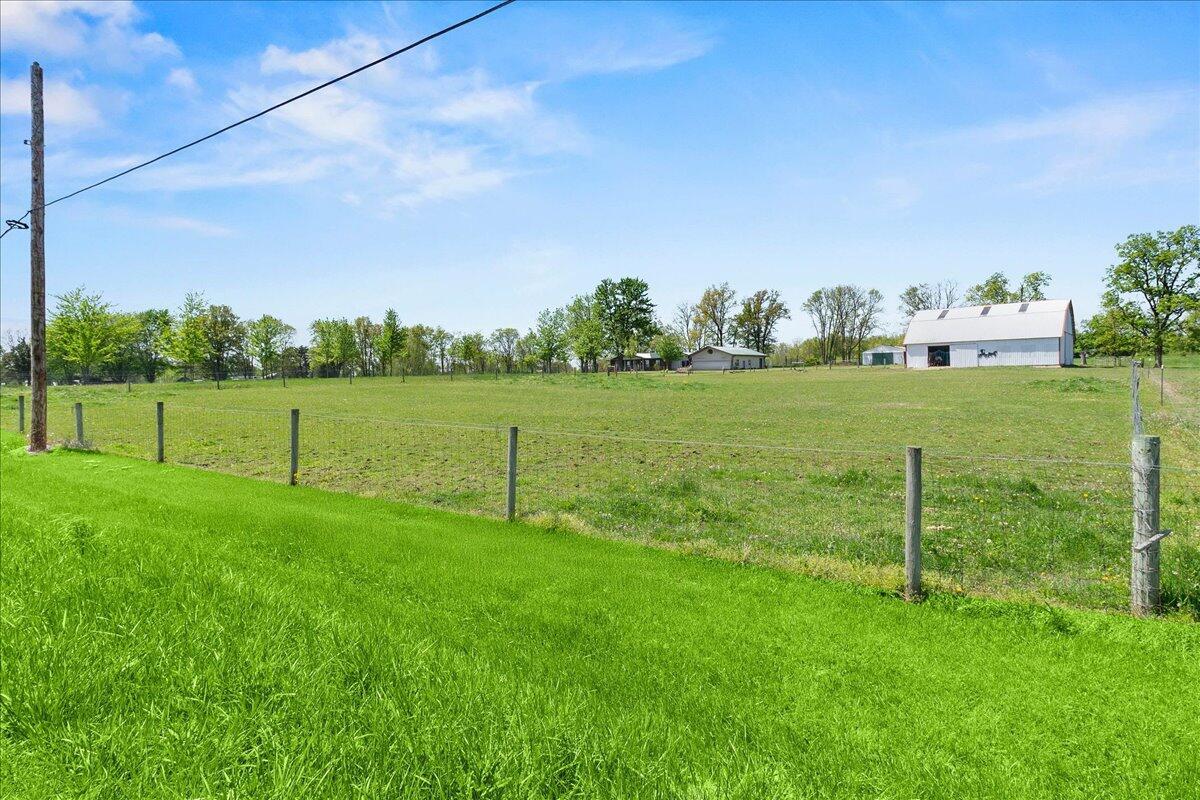 9184 State Route 47 W Property Photo 8