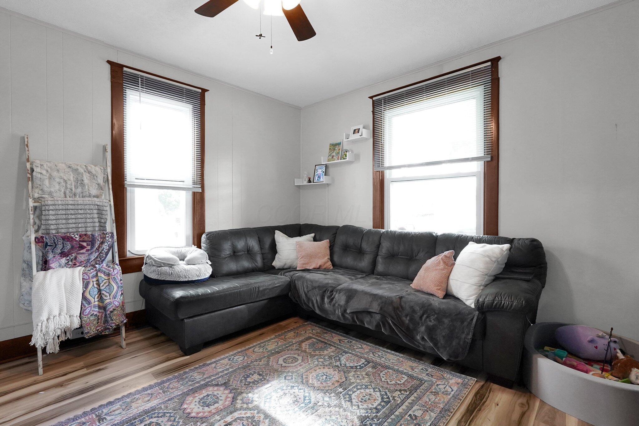 628 E Mulberry Street Property Photo 11