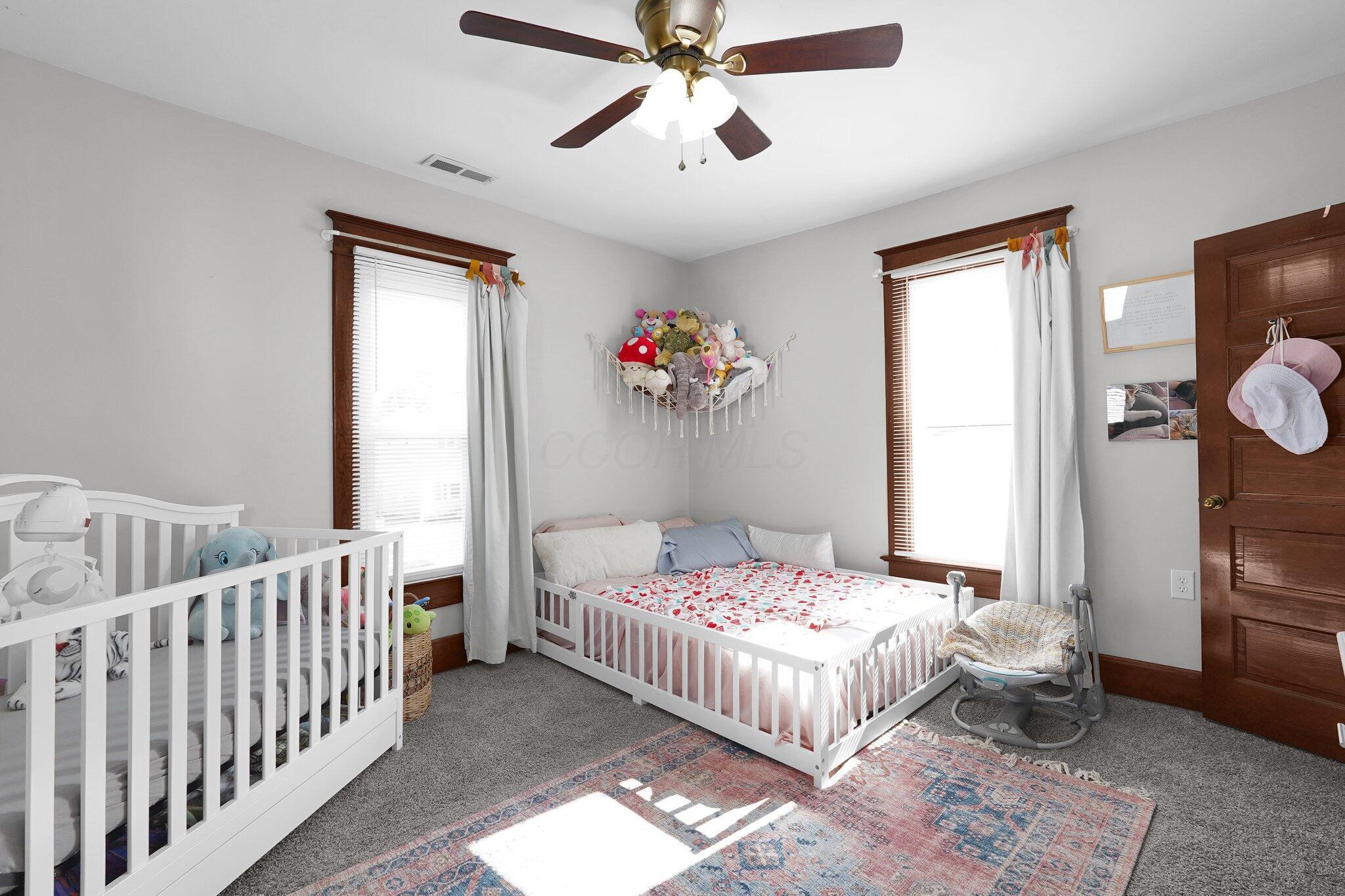 628 E Mulberry Street Property Photo 18