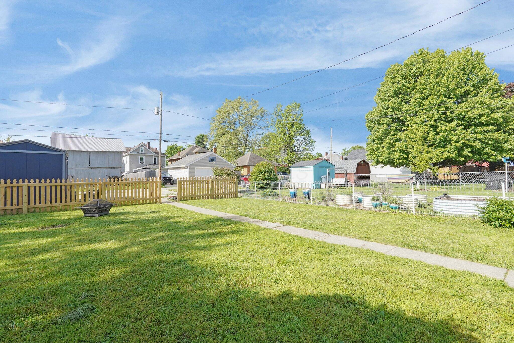 628 E Mulberry Street Property Photo 24