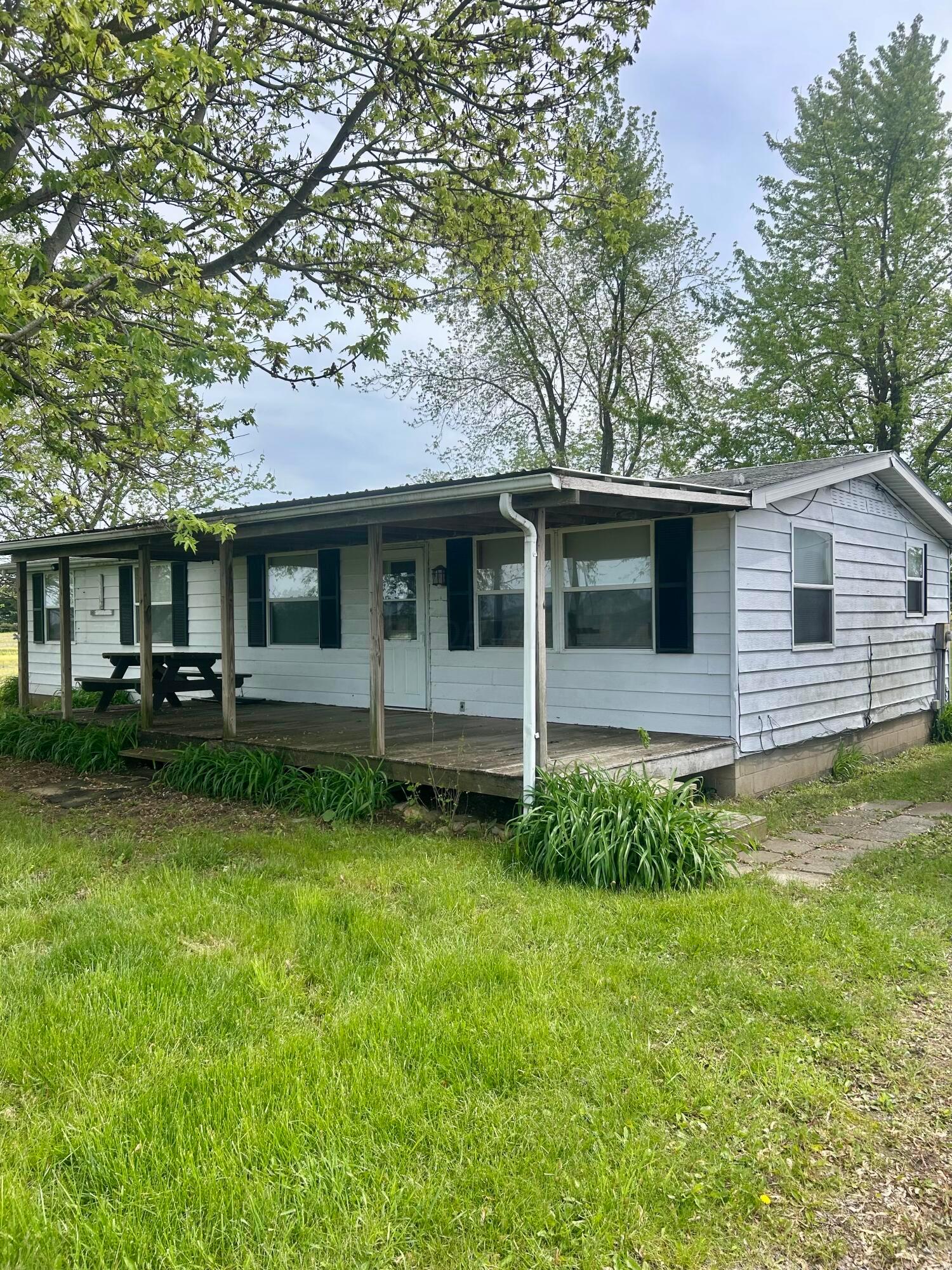 3617 Waugh Road Property Photo 1