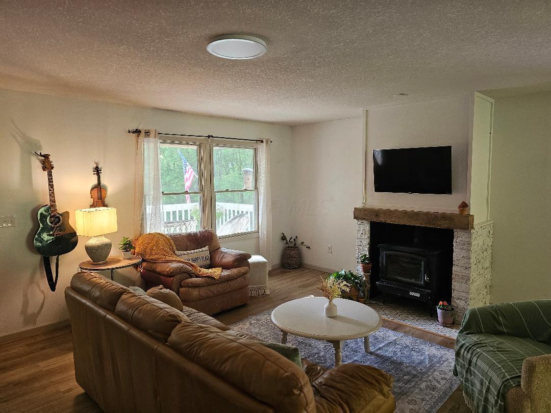 10095 Licking Valley Road Property Photo 4