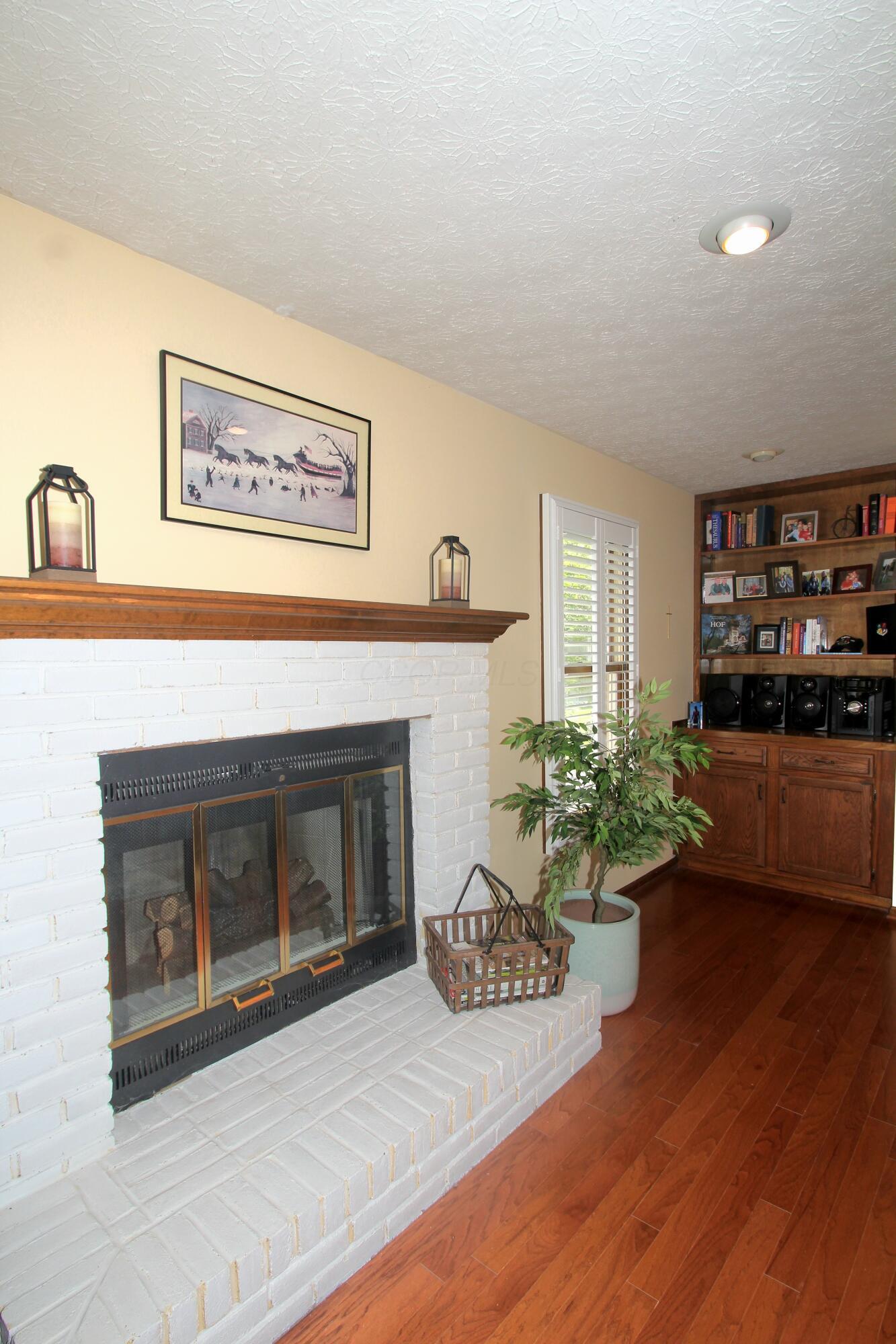 1057 Jobar Court Property Photo 11
