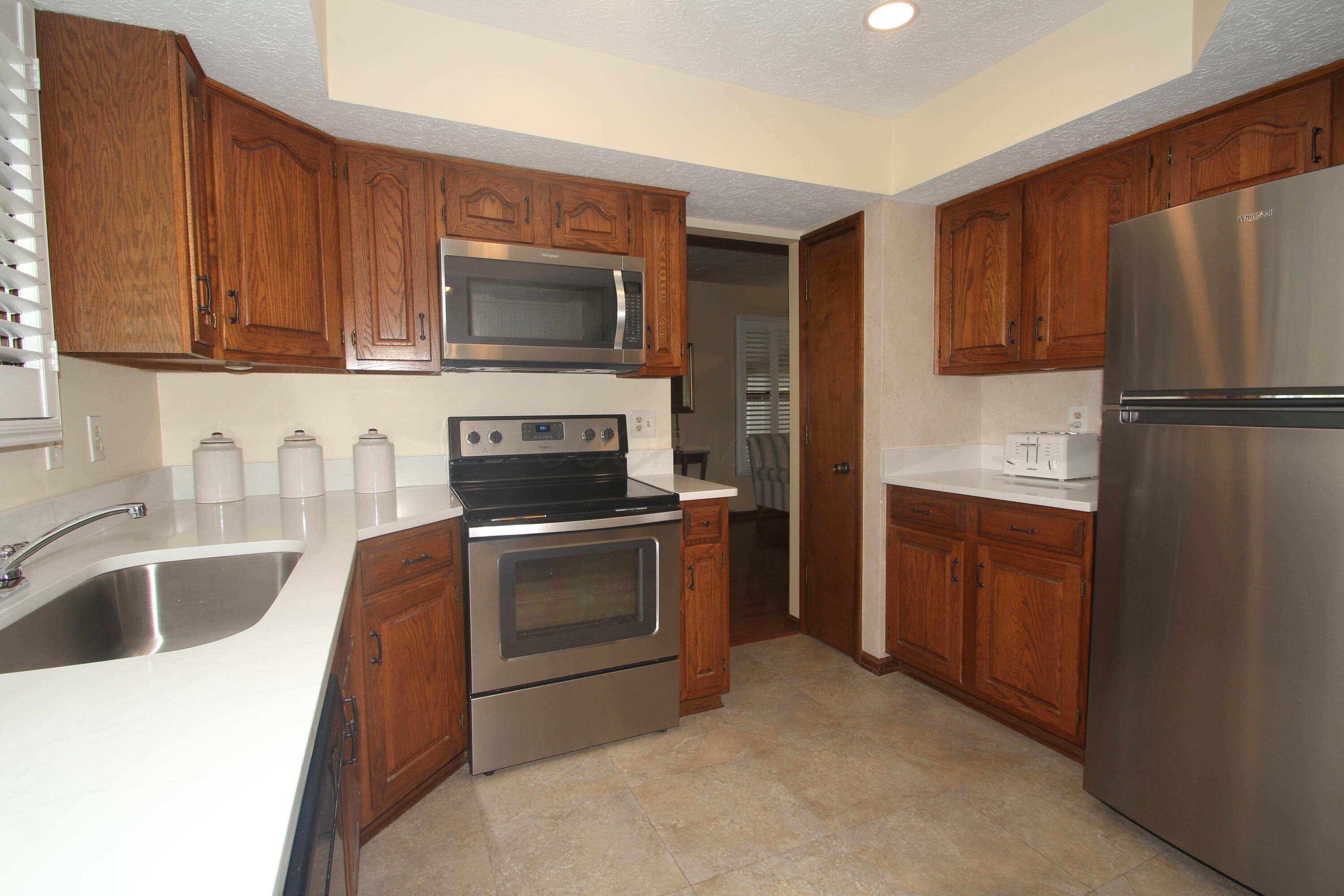 1057 Jobar Court Property Photo 19