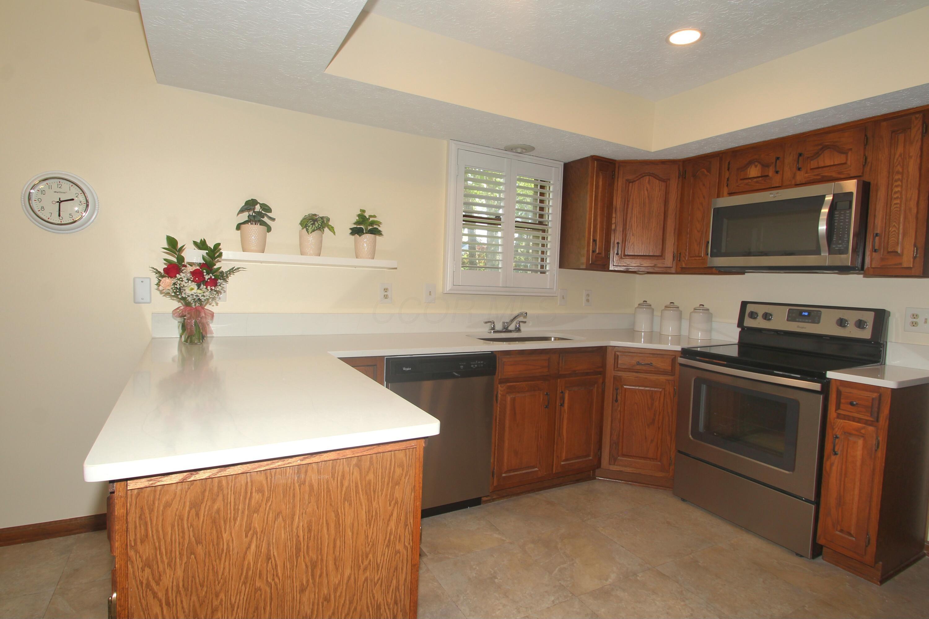 1057 Jobar Court Property Photo 20