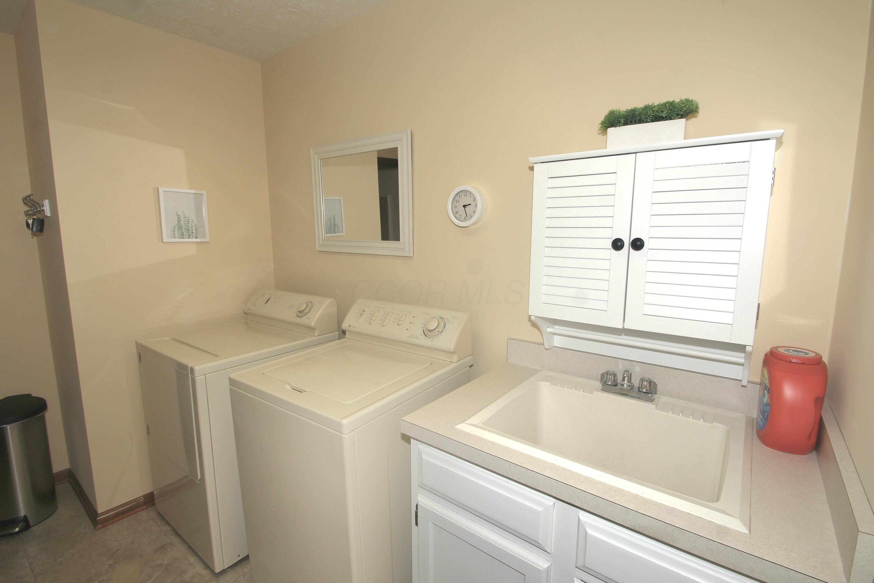 1057 Jobar Court Property Photo 27