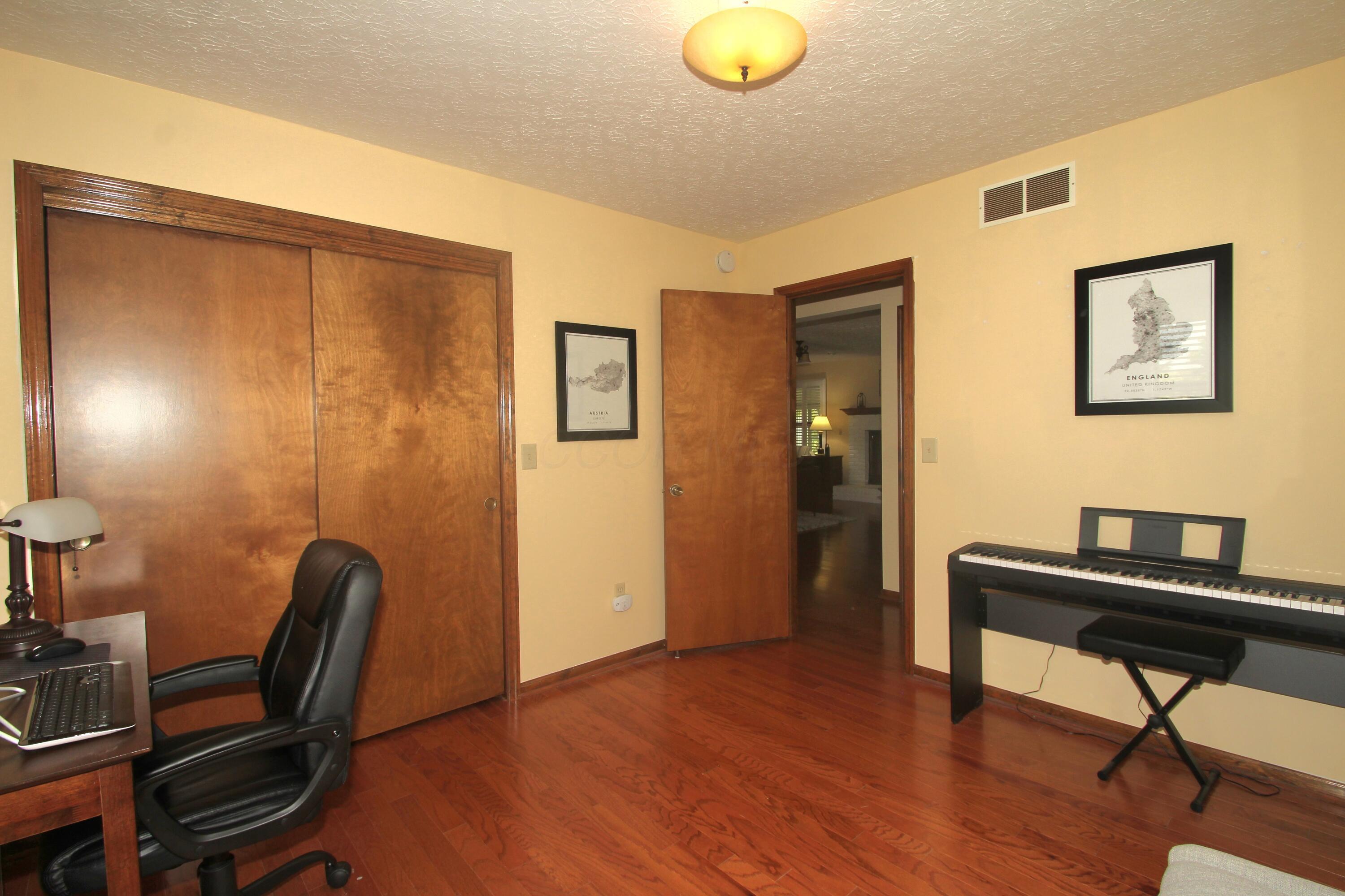 1057 Jobar Court Property Photo 30
