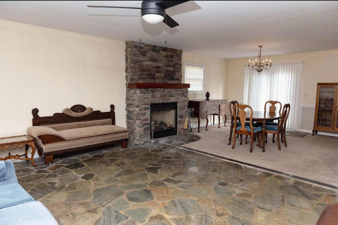8166 Lavelle Road Property Photo 3