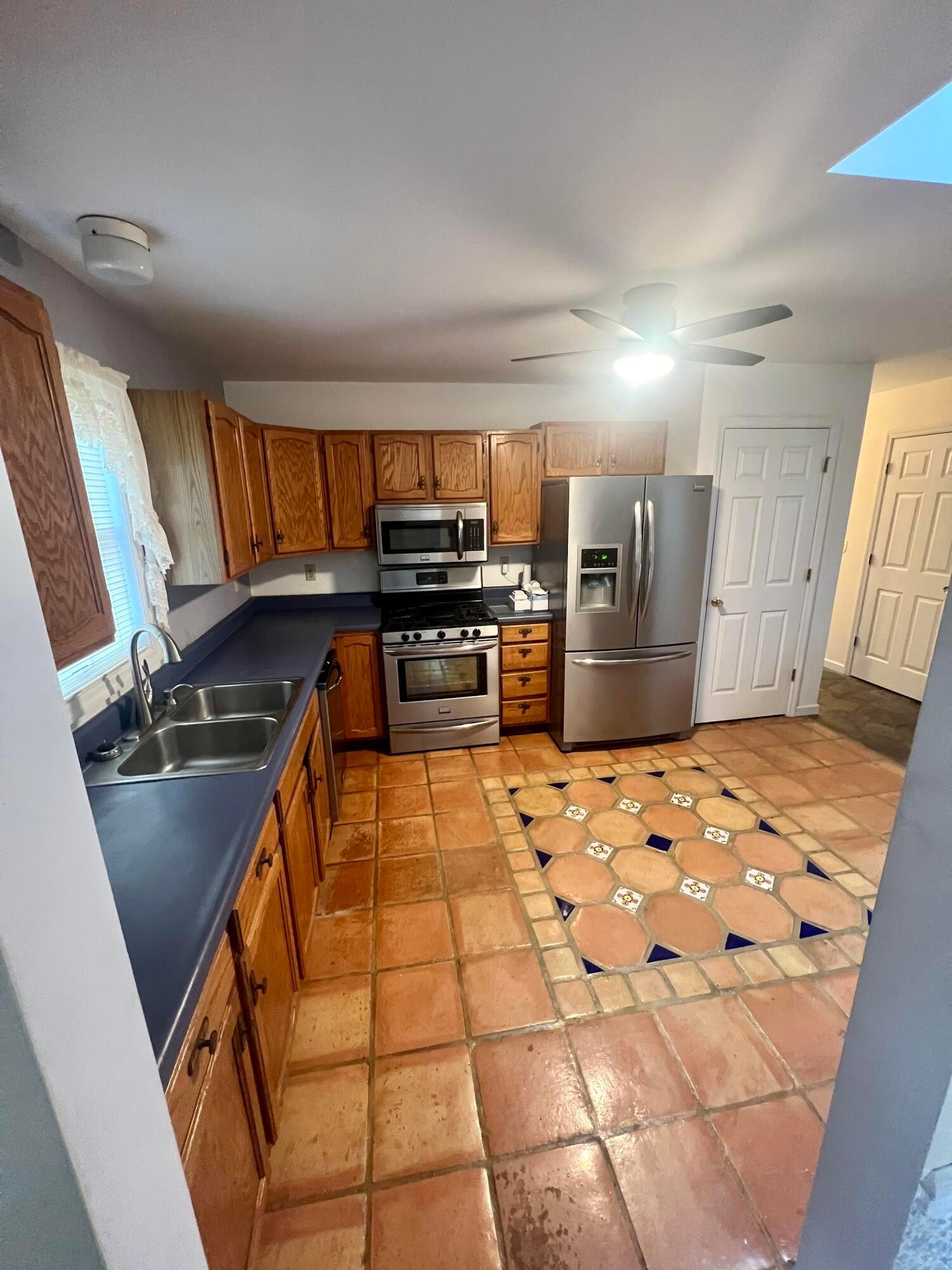 8166 Lavelle Road Property Photo 4