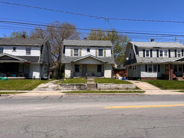 1924 Dorr Street Property Photo 1