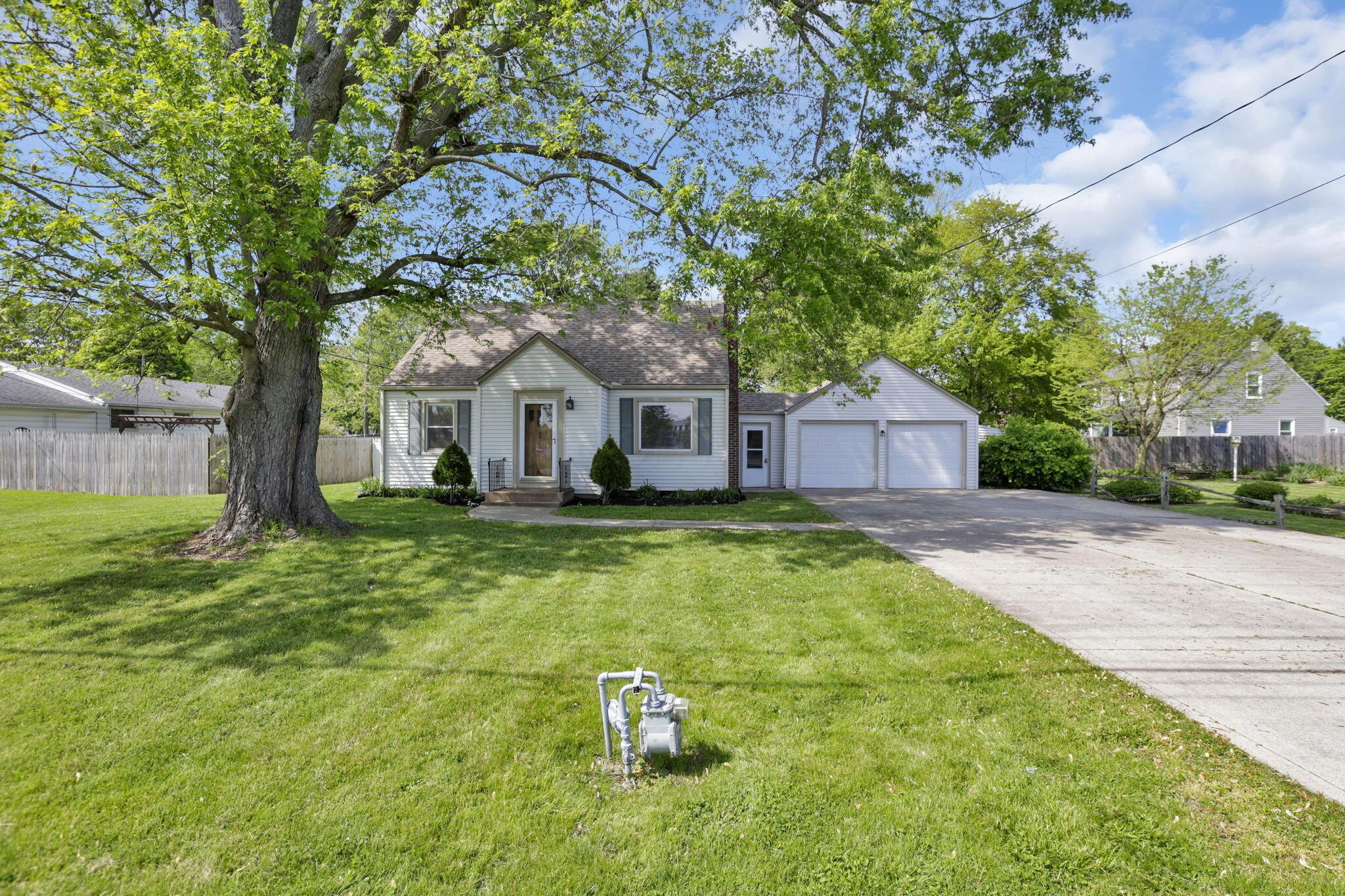 206 Goose Pond Road Property Photo 1