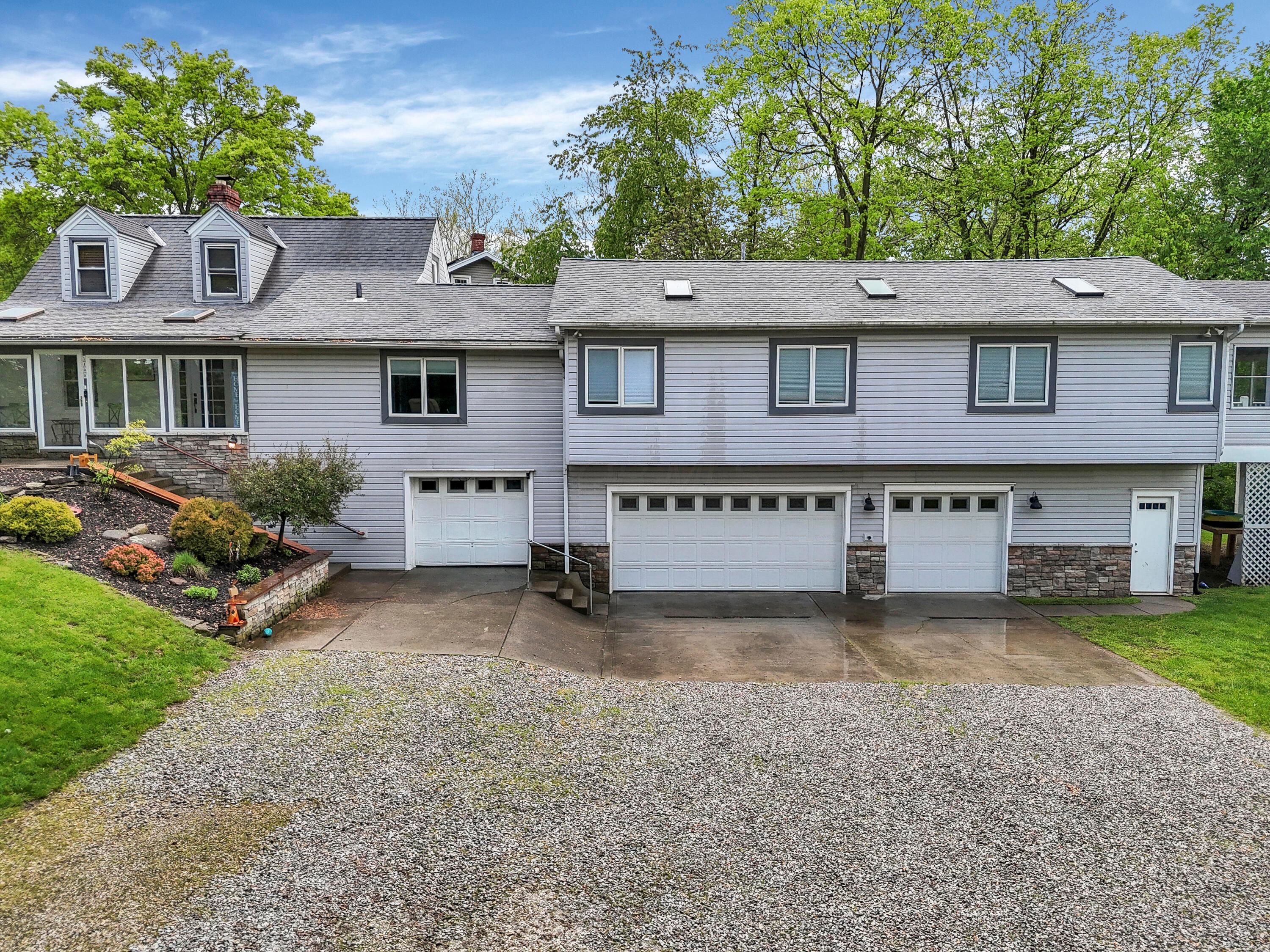 1108 W Church Street Property Photo 3