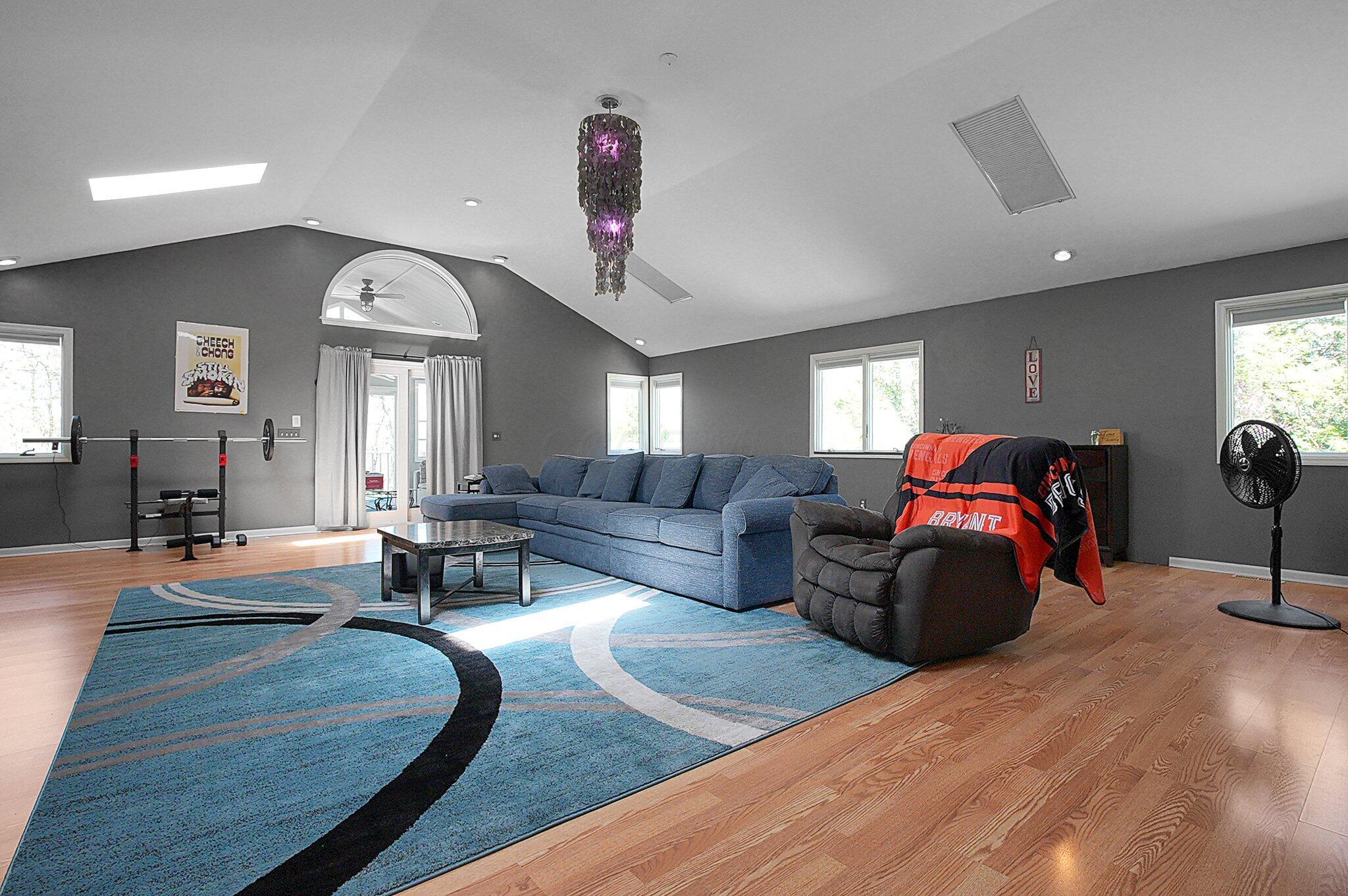1108 W Church Street Property Photo 17