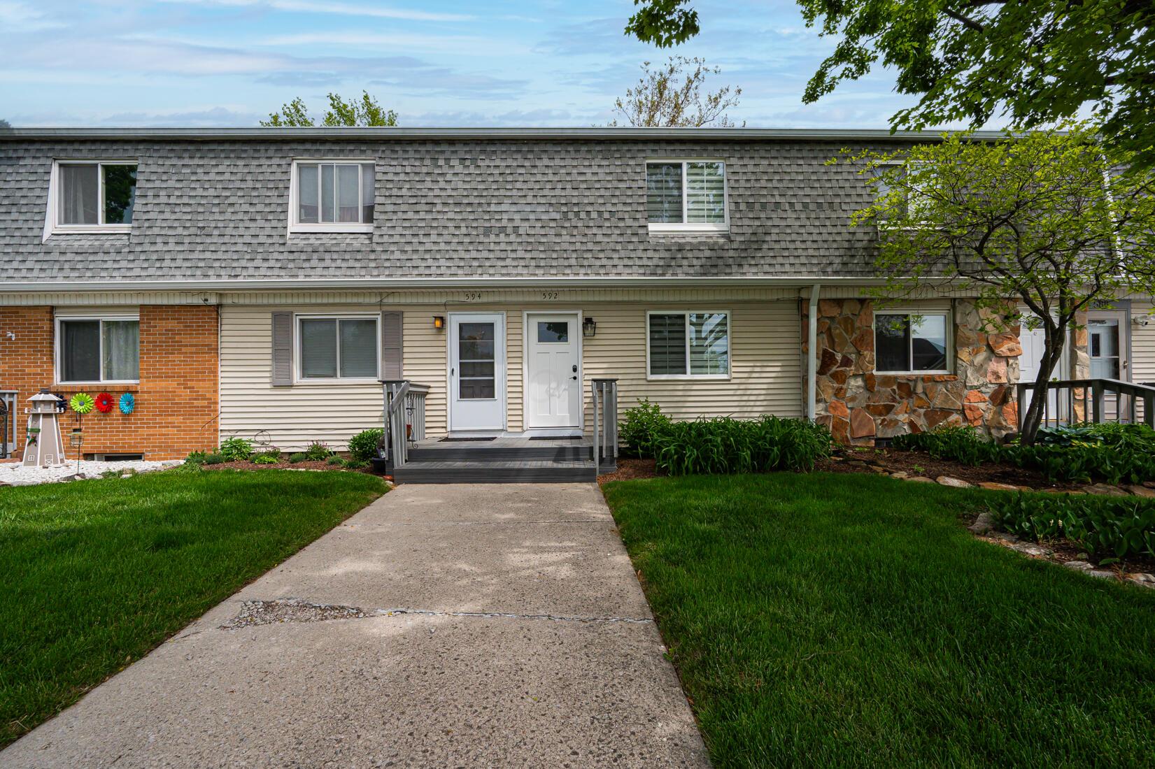 592 Willis Lane Property Photo 1