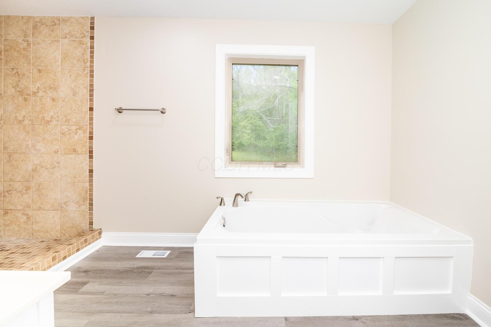 7885 Upper Twin Road Property Photo 19