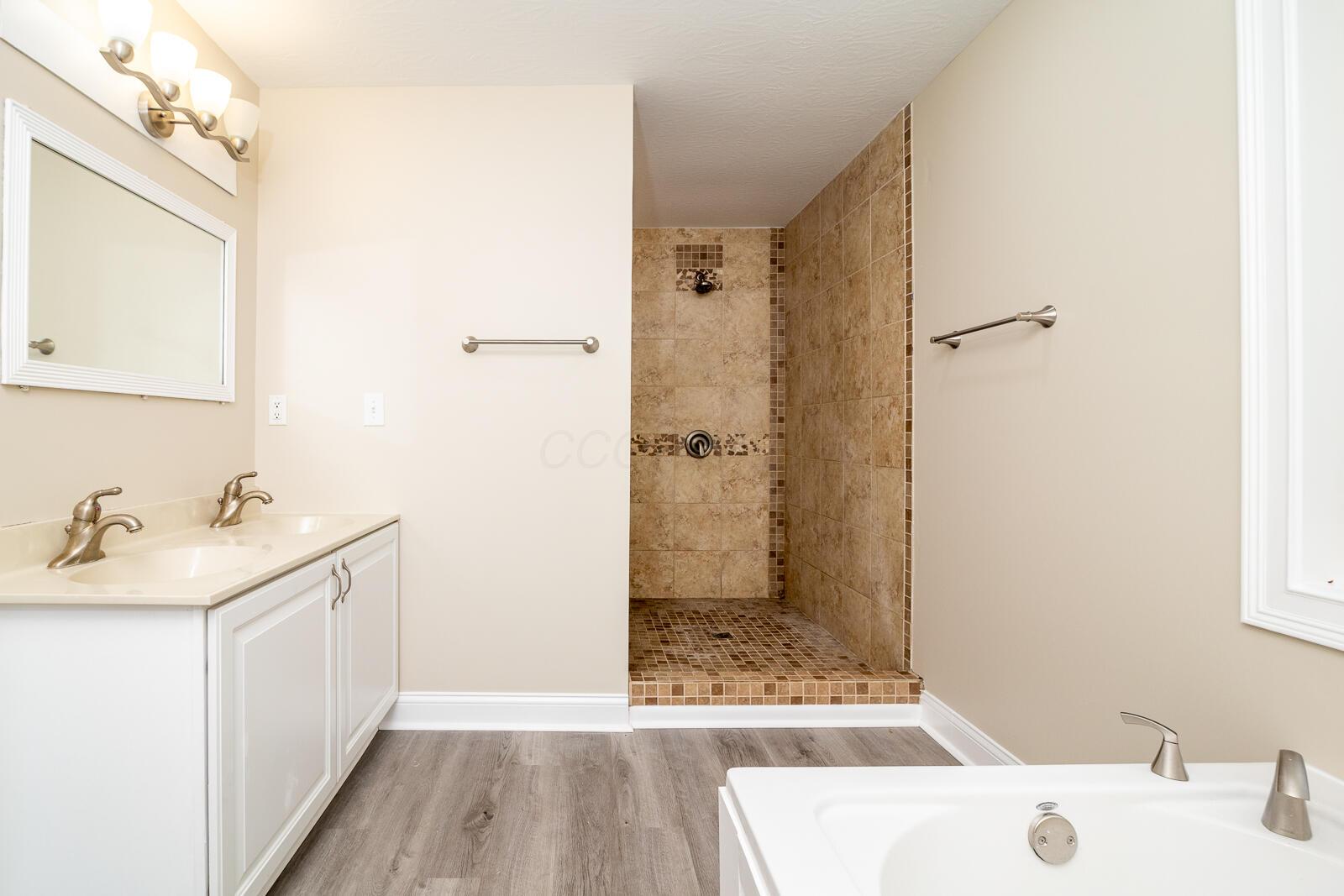 7885 Upper Twin Road Property Photo 20