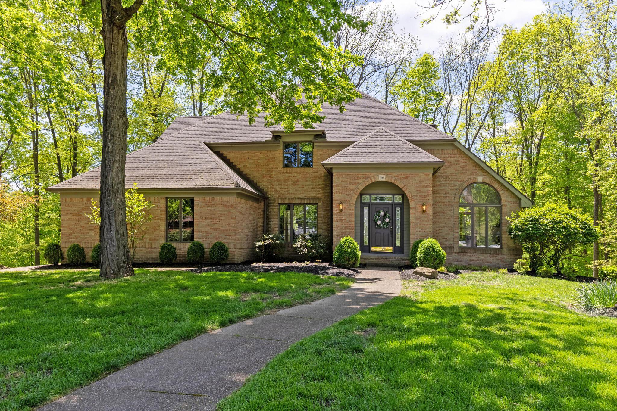 1299 Stratford Woods Drive Property Photo 1