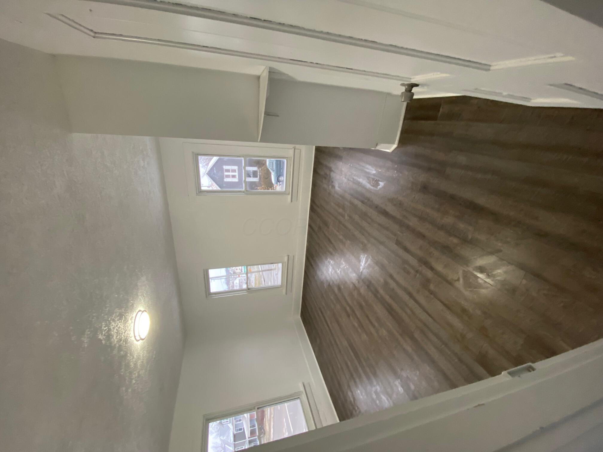 513 E Main Street Property Photo 10