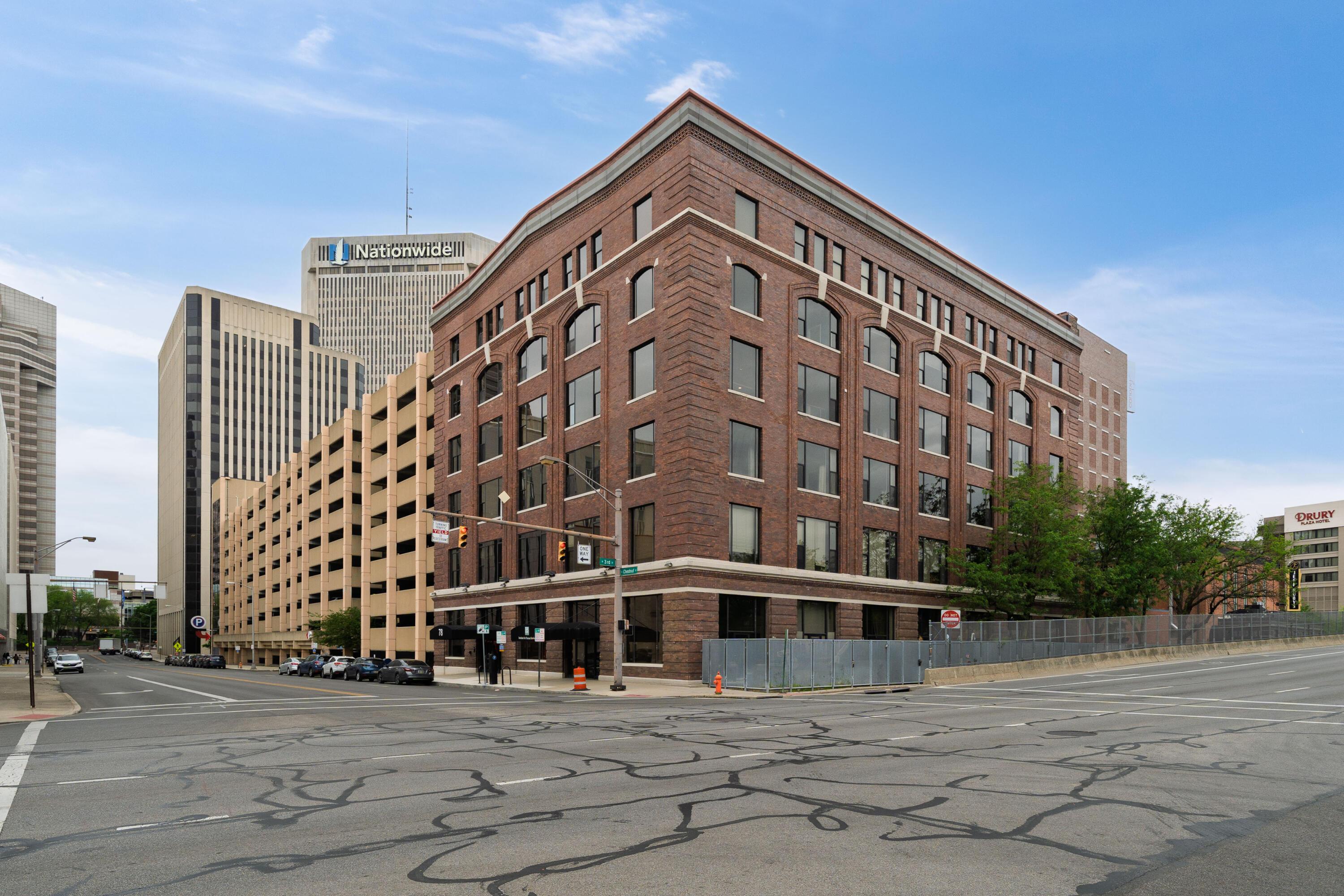 78 E Chestnut Street, 205 Property Photo