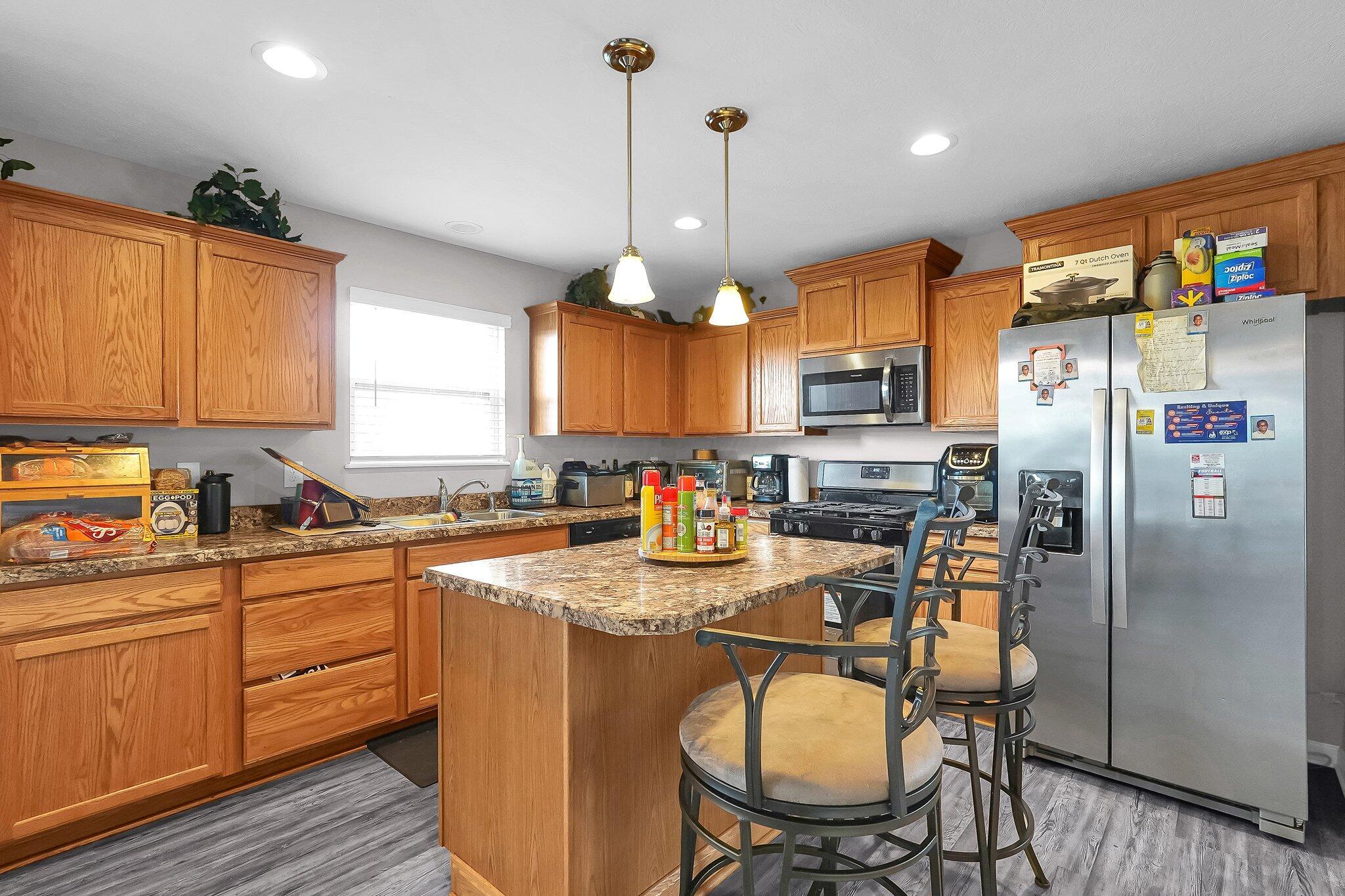5617 Branchville Drive Property Photo 8