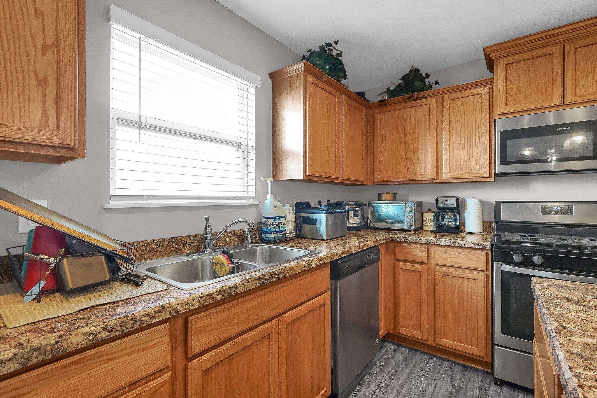5617 Branchville Drive Property Photo 10