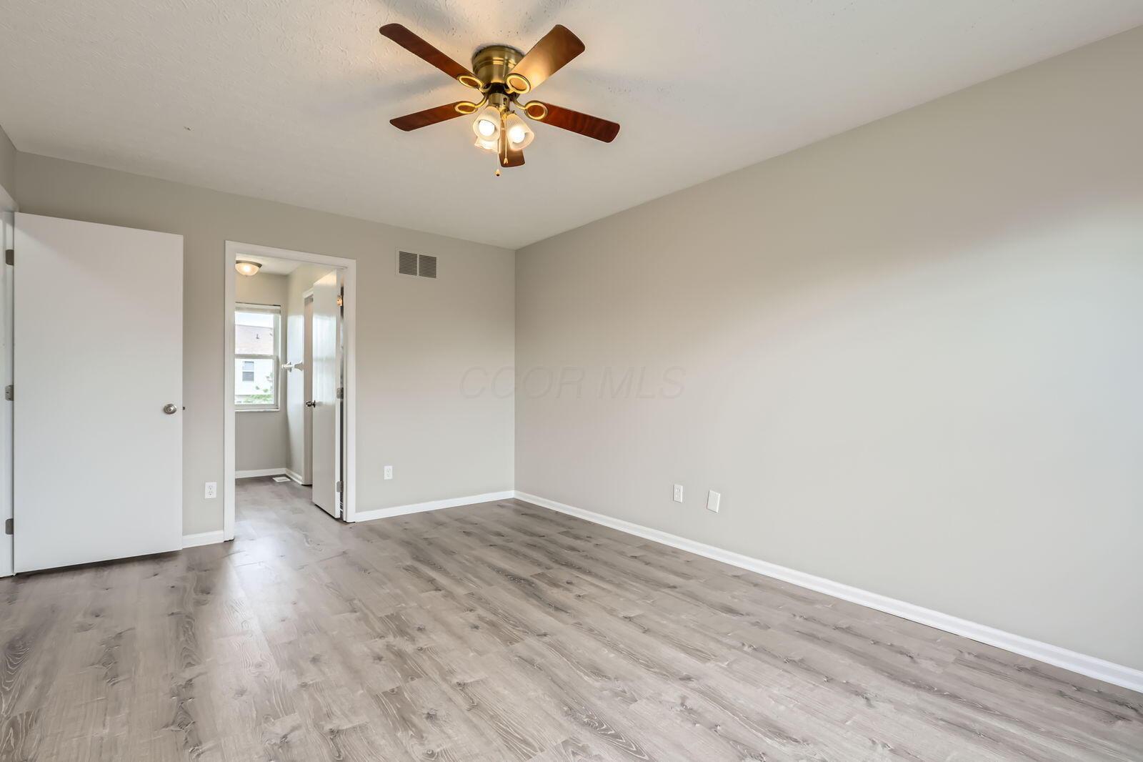 5397 Jack Russell Way Property Photo 13