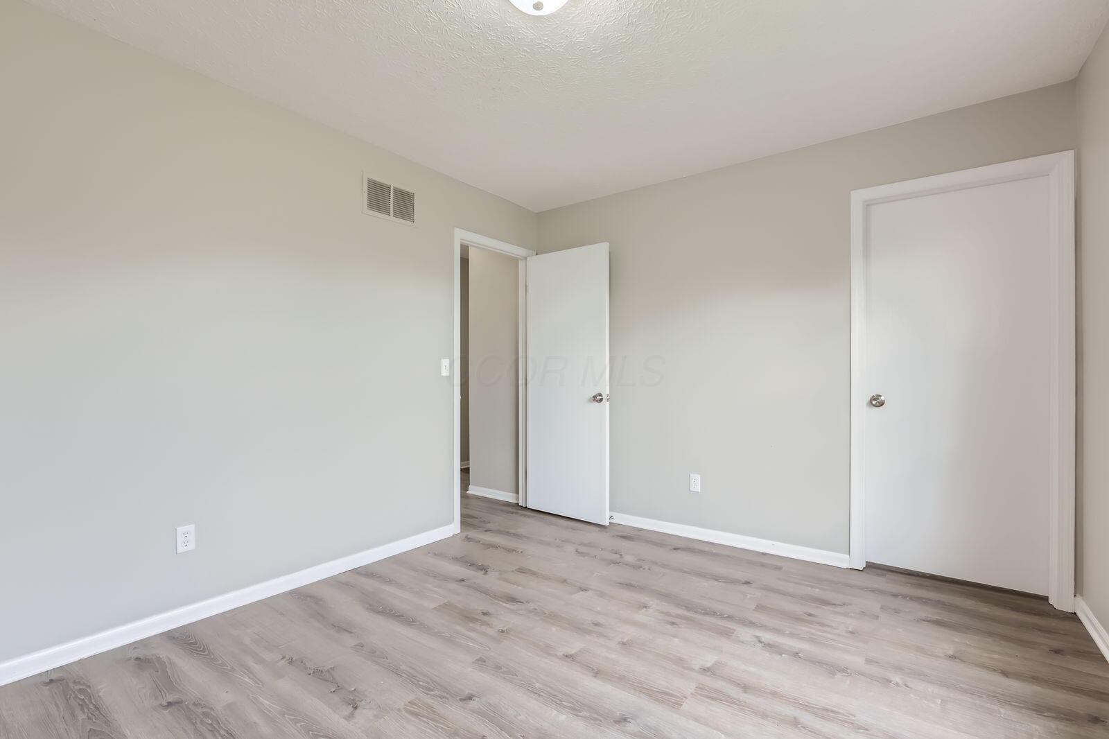 5397 Jack Russell Way Property Photo 19