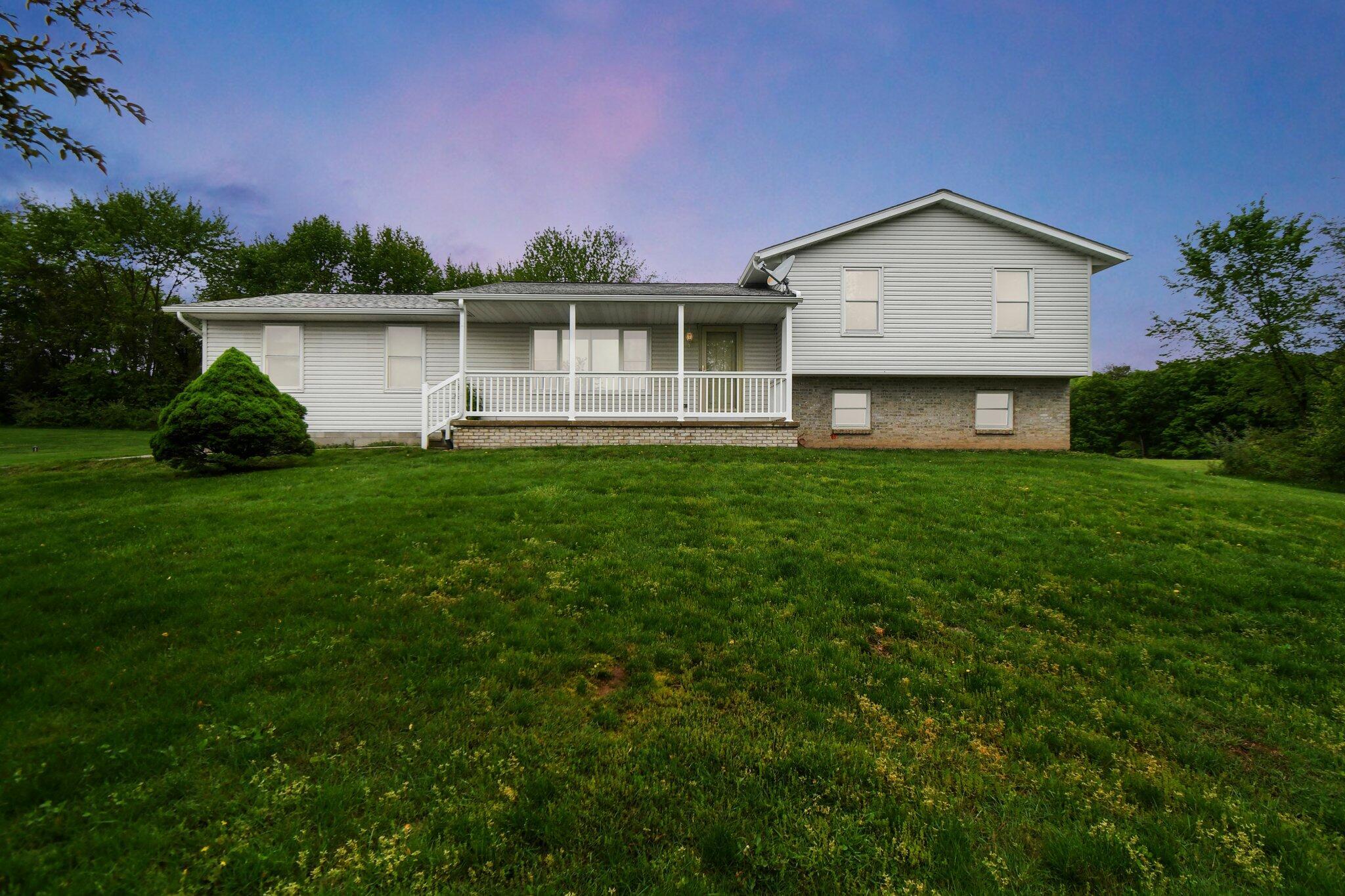 6301 Columbus Road Property Photo 1