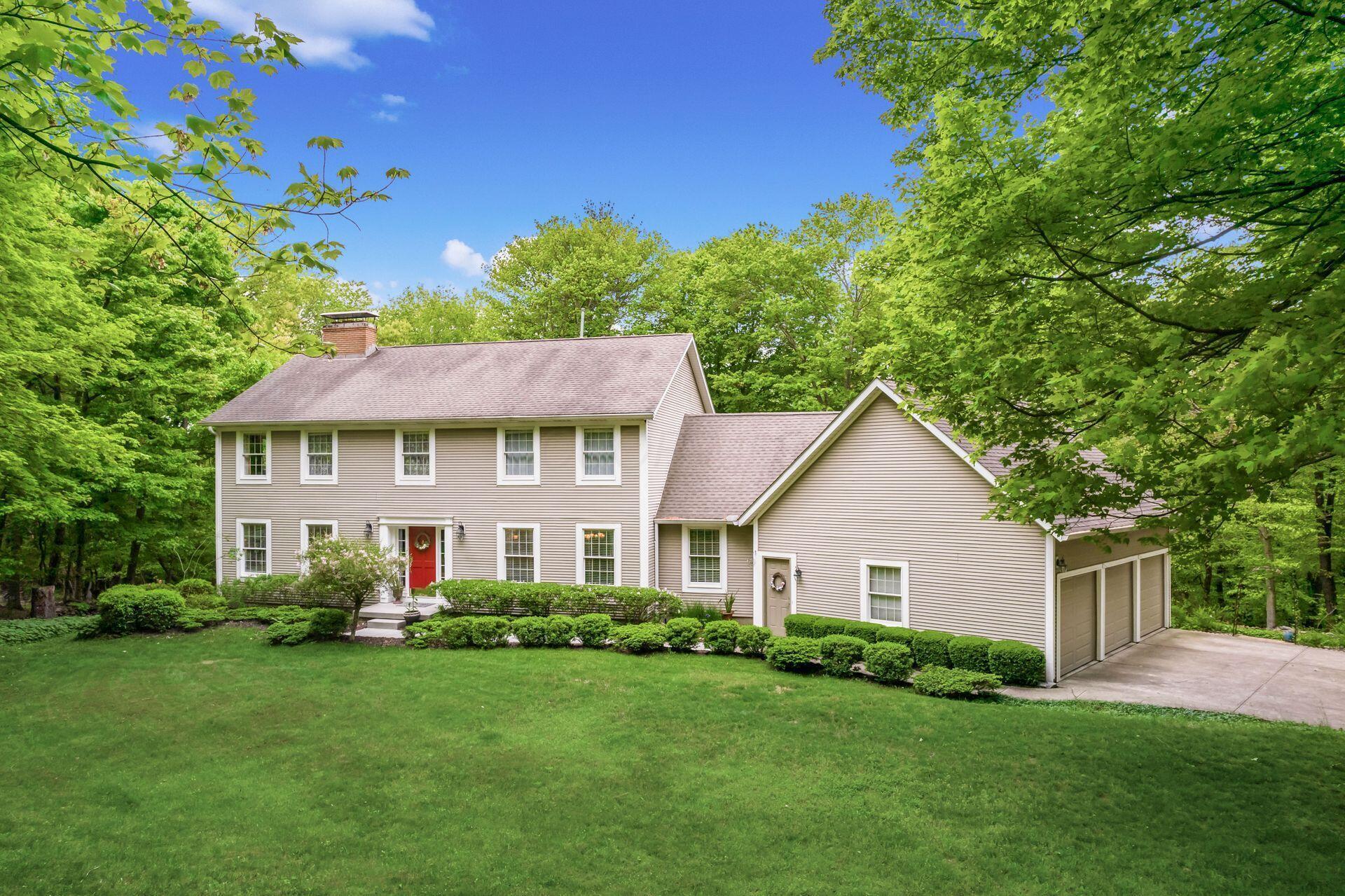 395 Fern Hill Drive Property Photo 1