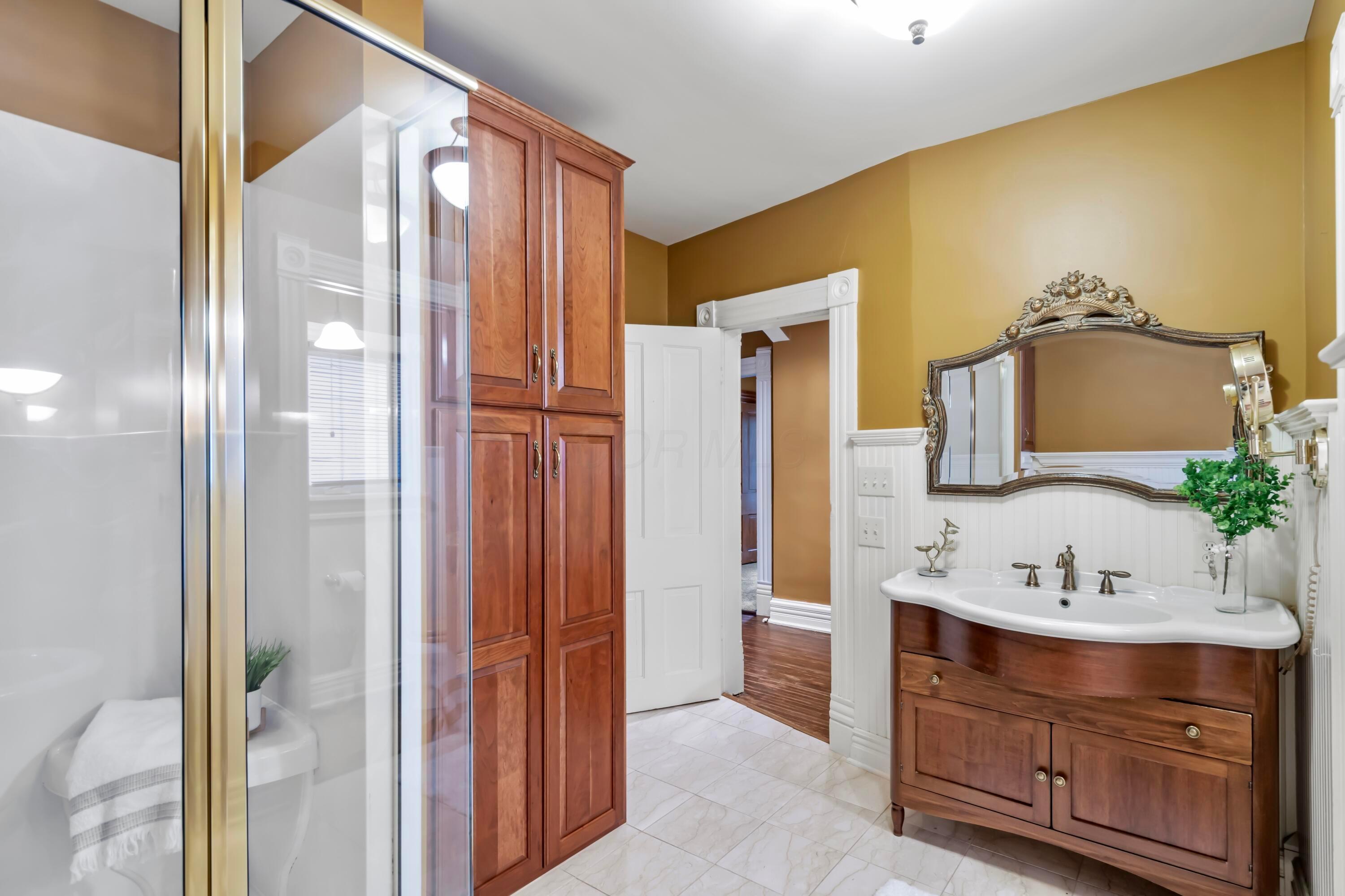 1042 Neil Avenue Property Photo 50