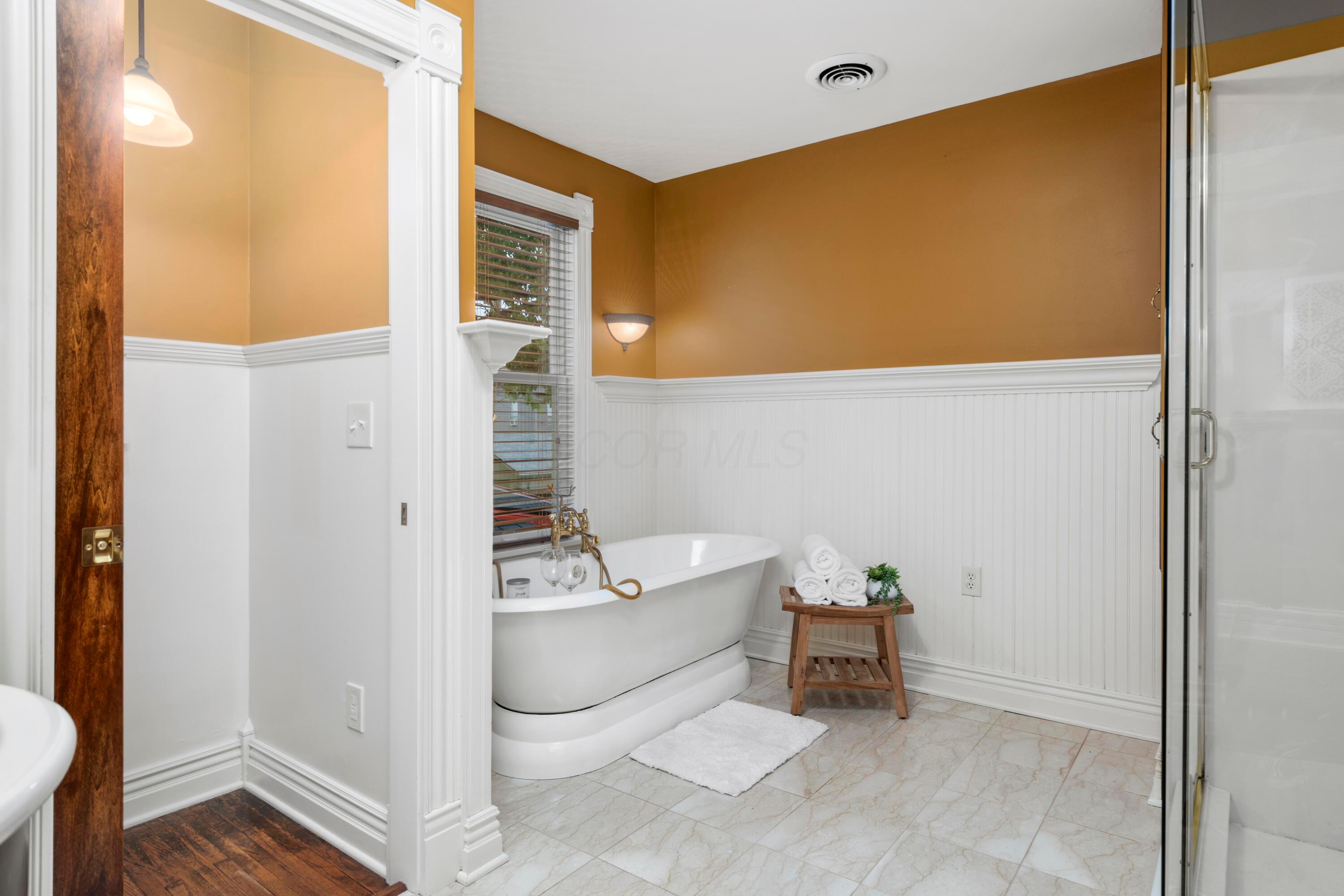 1042 Neil Avenue Property Photo 52