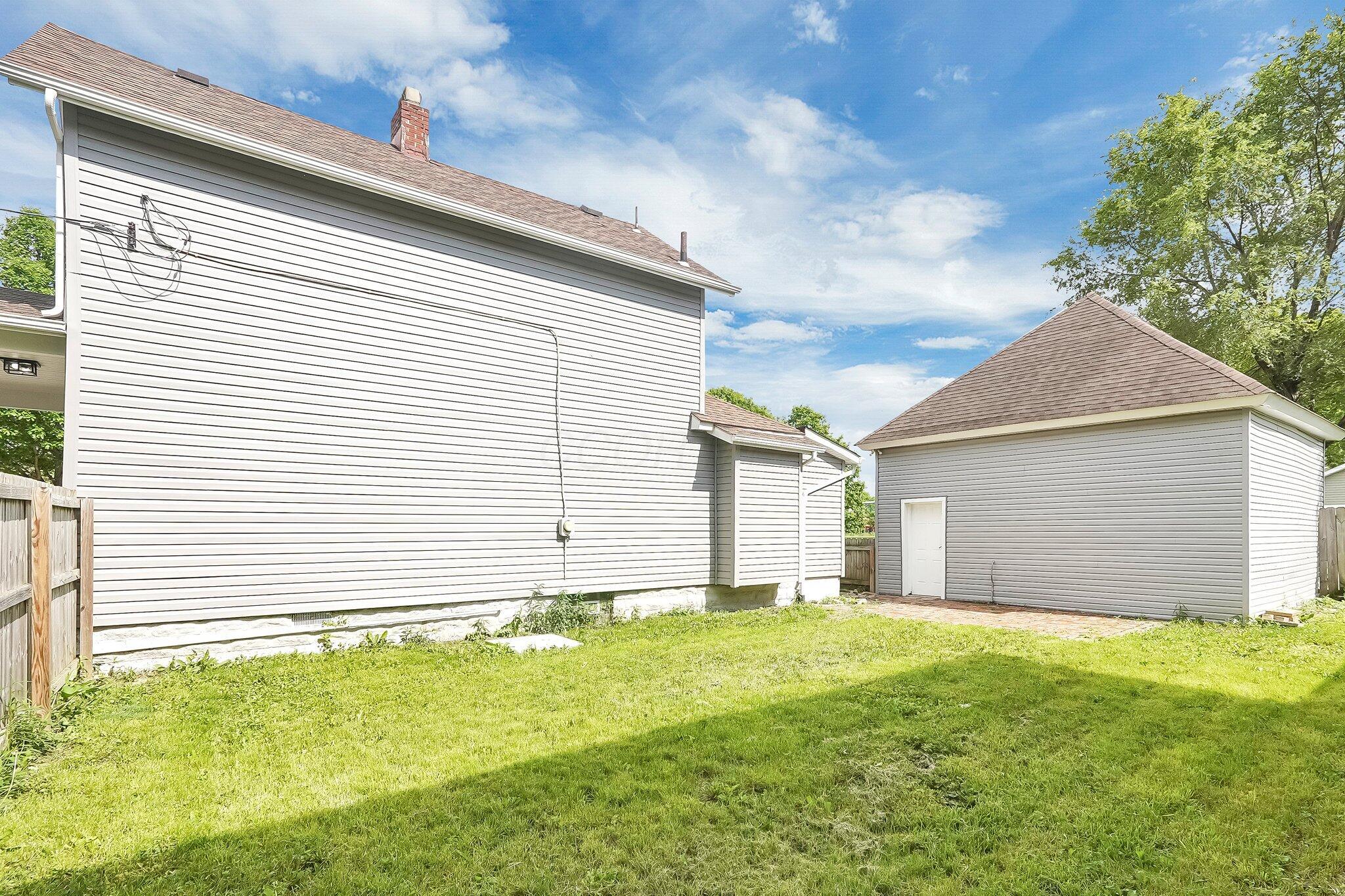 527 E Welch Avenue Property Photo 21