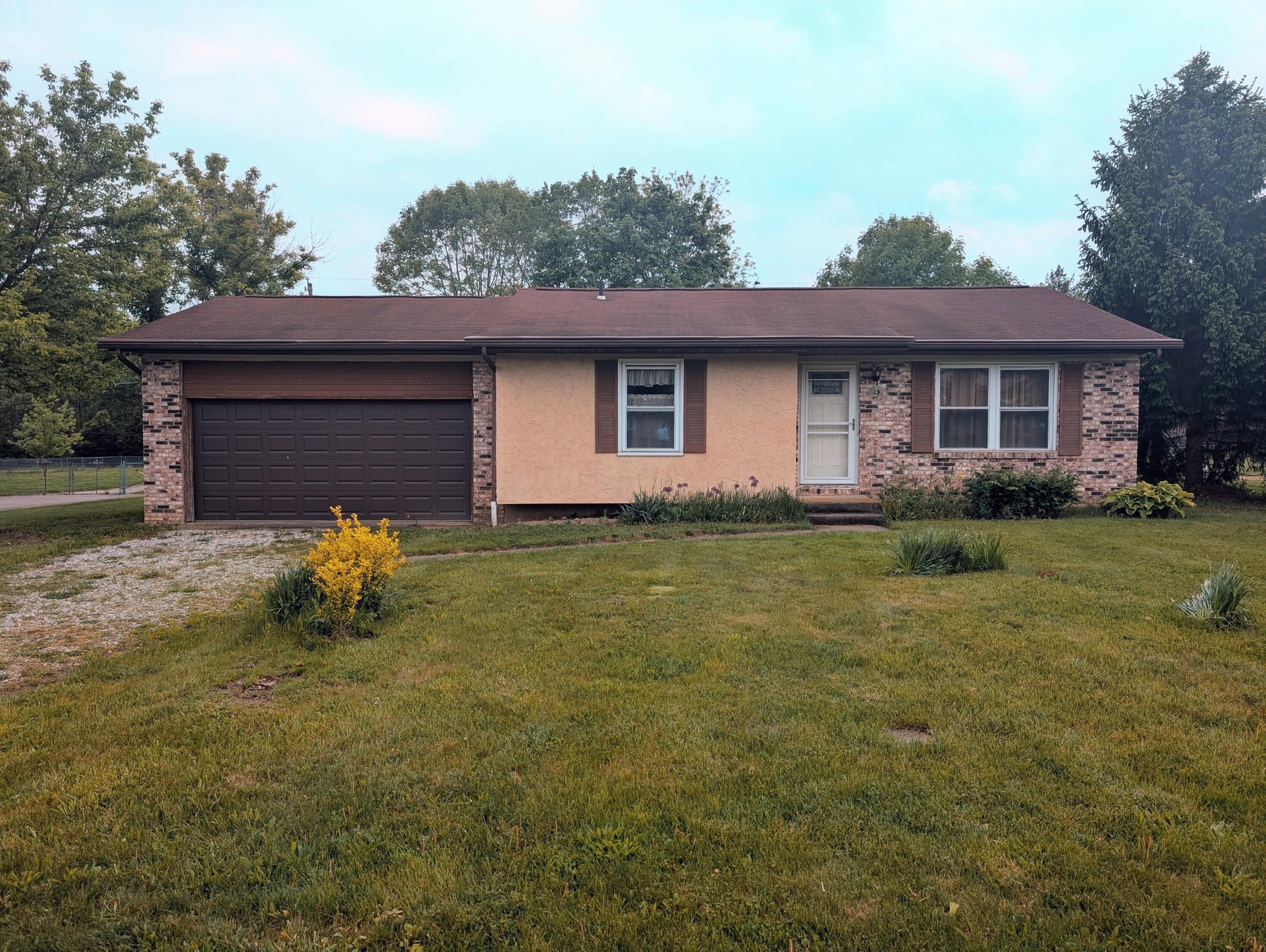 893 S Old 3c Highway Property Photo 1