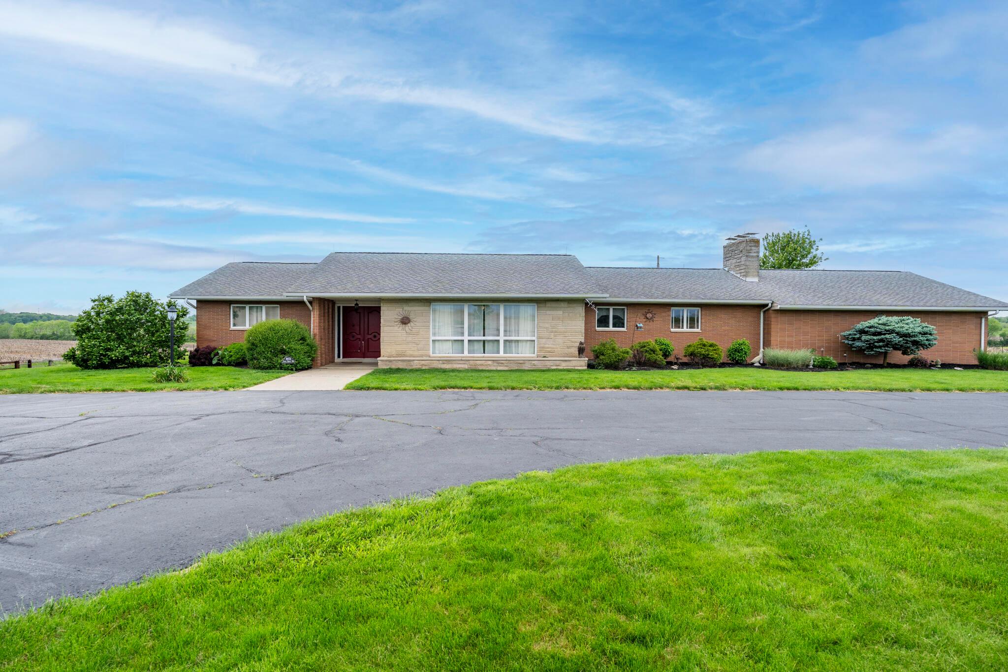 8852 State Route 753 Property Photo 1
