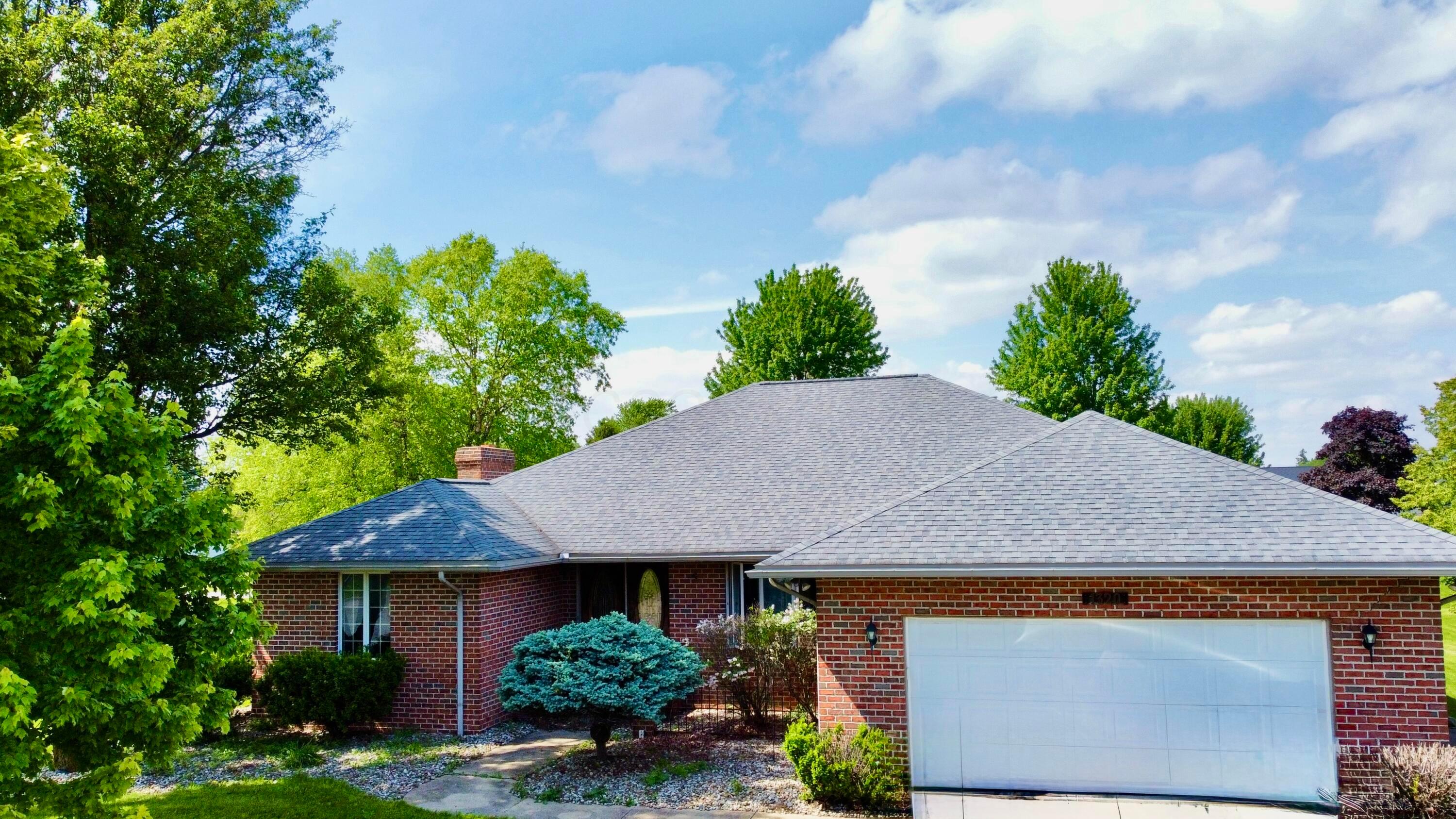 1320 Oakridge Drive Property Photo 1